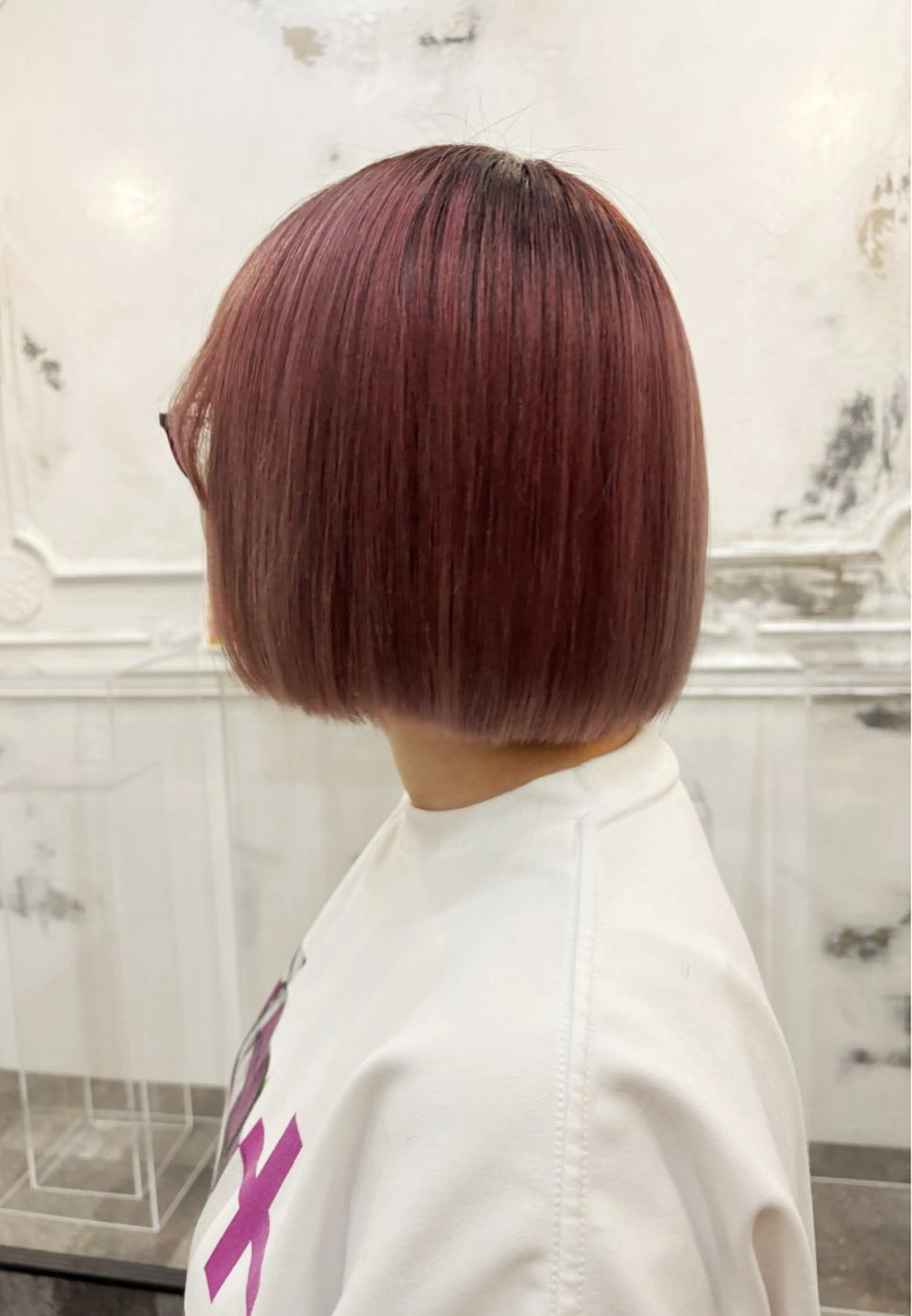 ショート ボブ comeghead 琴音のヘアスタイル