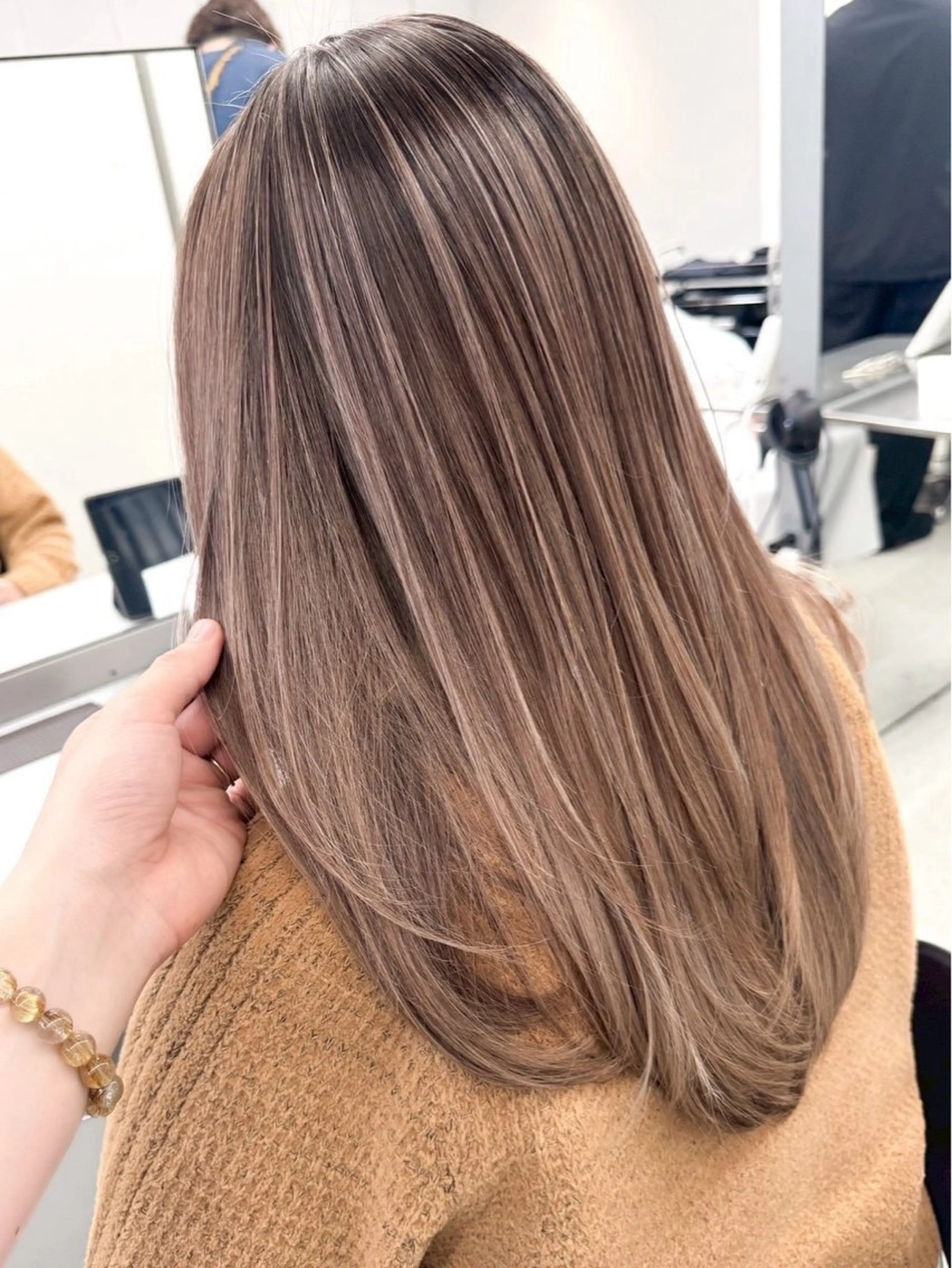 ロング カラー カット ヘアカラー n/m by JIL BLAN KAIのヘアスタイル