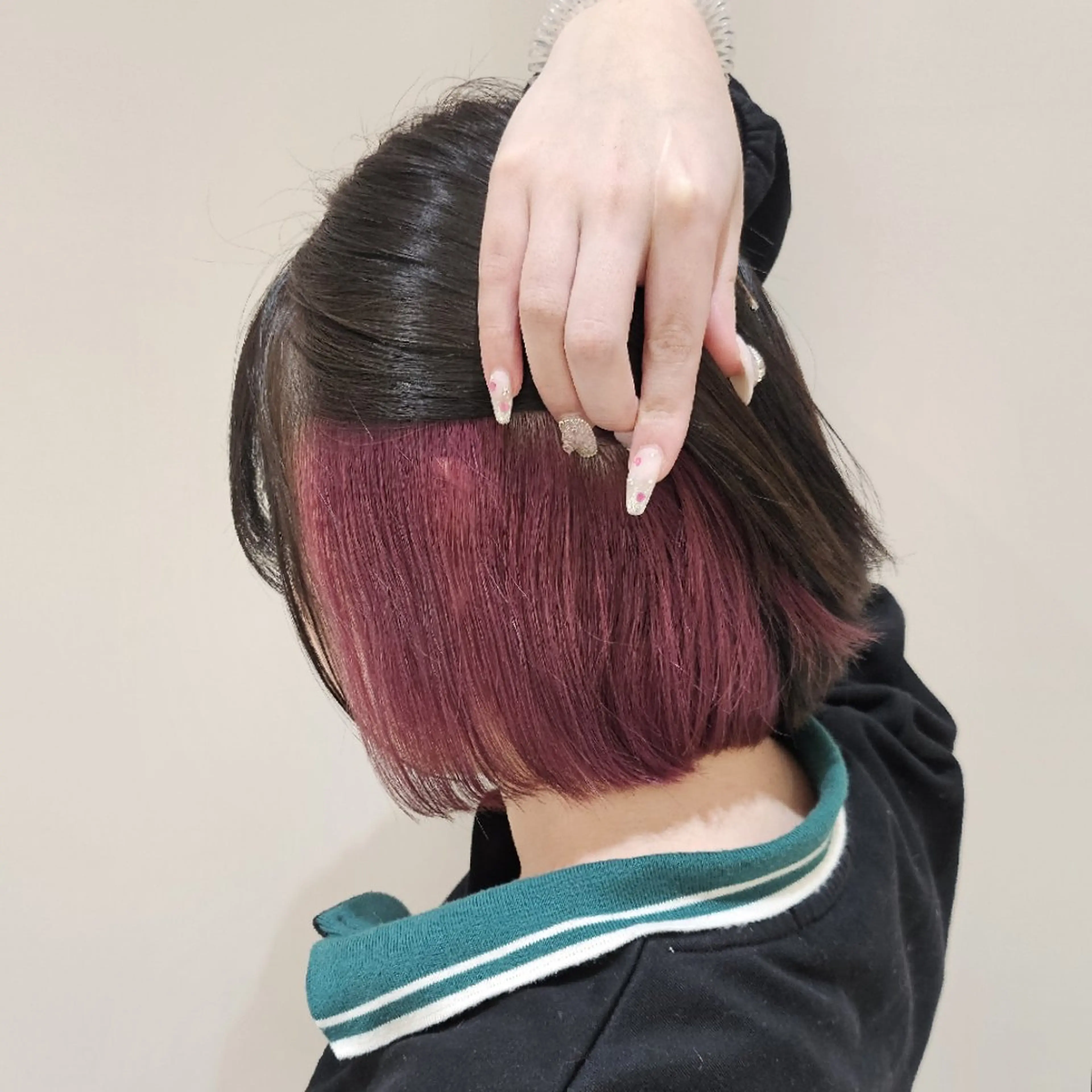 【チラ見え大人気カラー‼️】カット+インナーブリーチ(リタッチも可)+ケアカラー+超音波3STEPトリートメント✨の写真