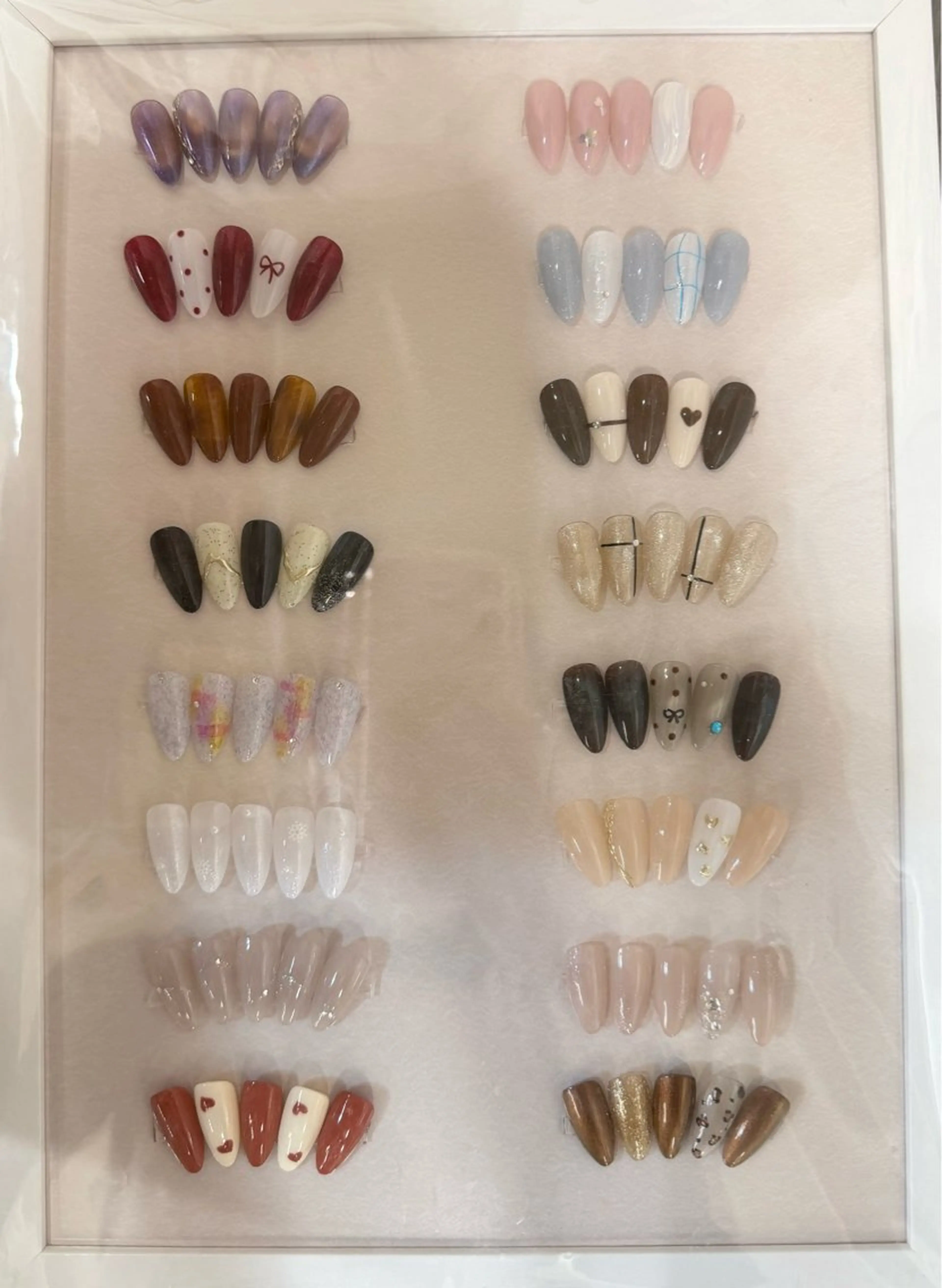 ネイル チークネイル 成人式 フレンチネイル グラデーション 氷ネイル・うるうるネイル ハンドネイル カク チカギョクのネイルデザイン