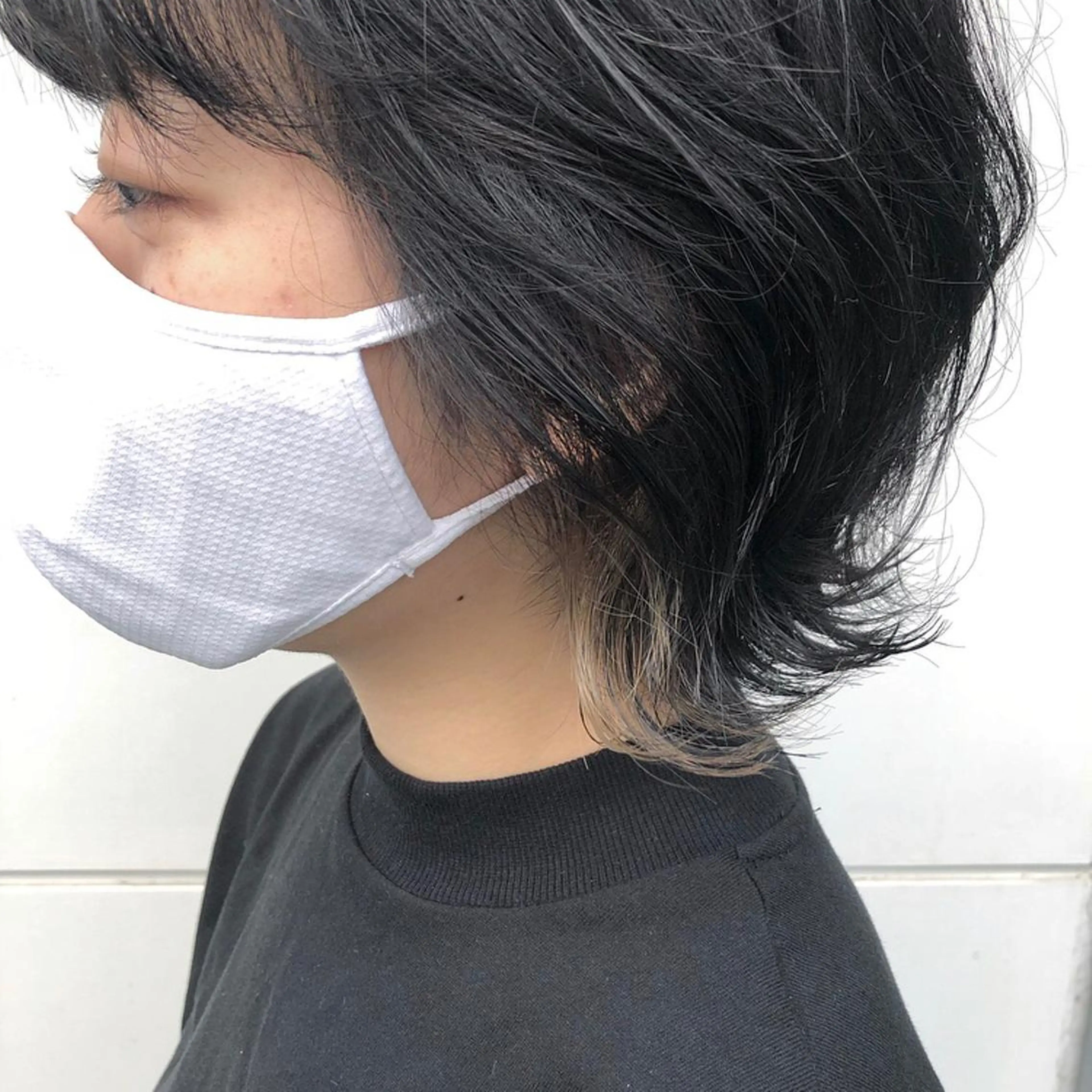 ショート カラー イヤリングカラー ショートヘア ヘアカラー トリートメント カトウ ユウカのヘアスタイル