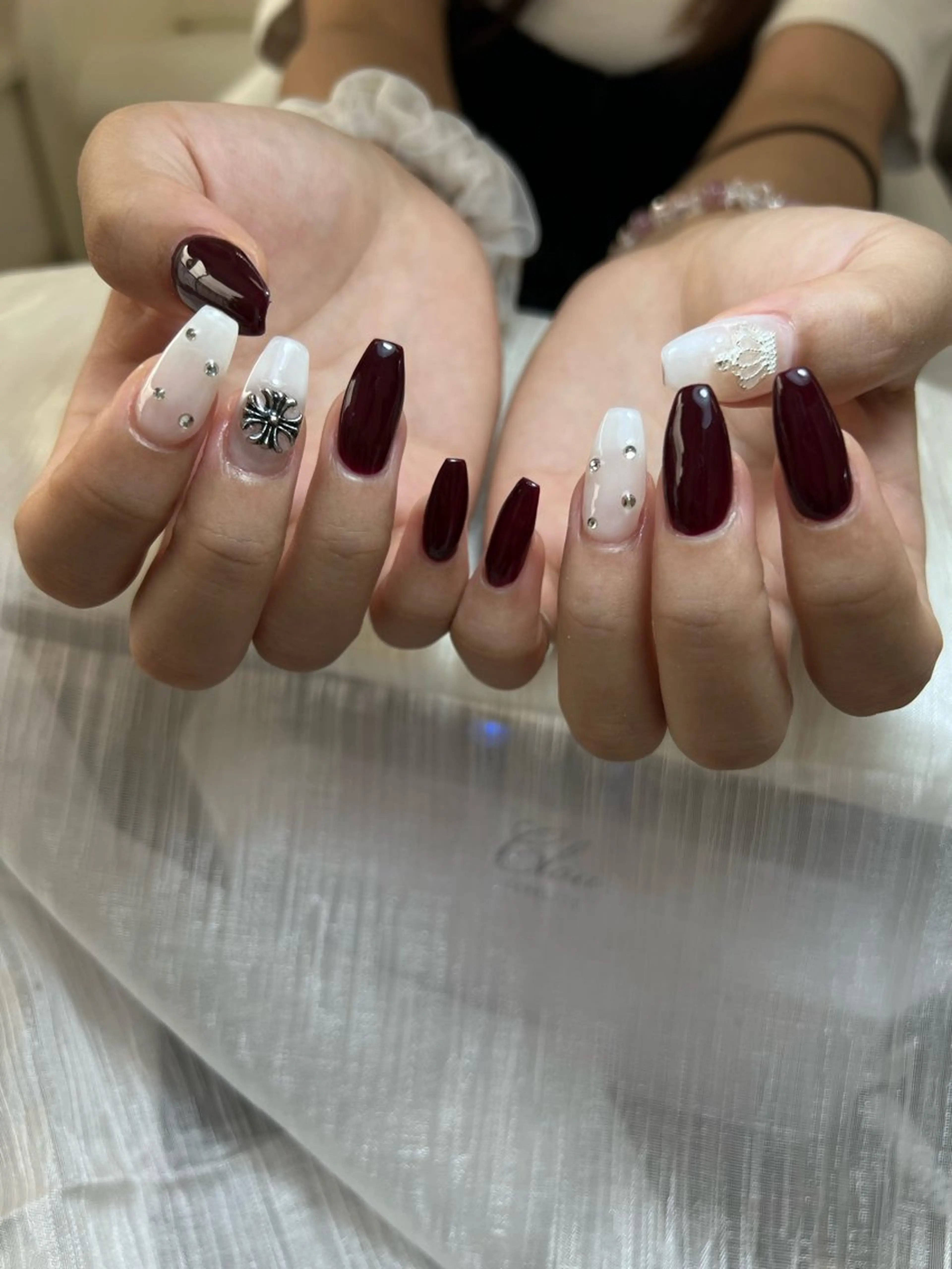 ネイル マグネットネイル ミラーネイル Lee Nailsのネイルデザイン