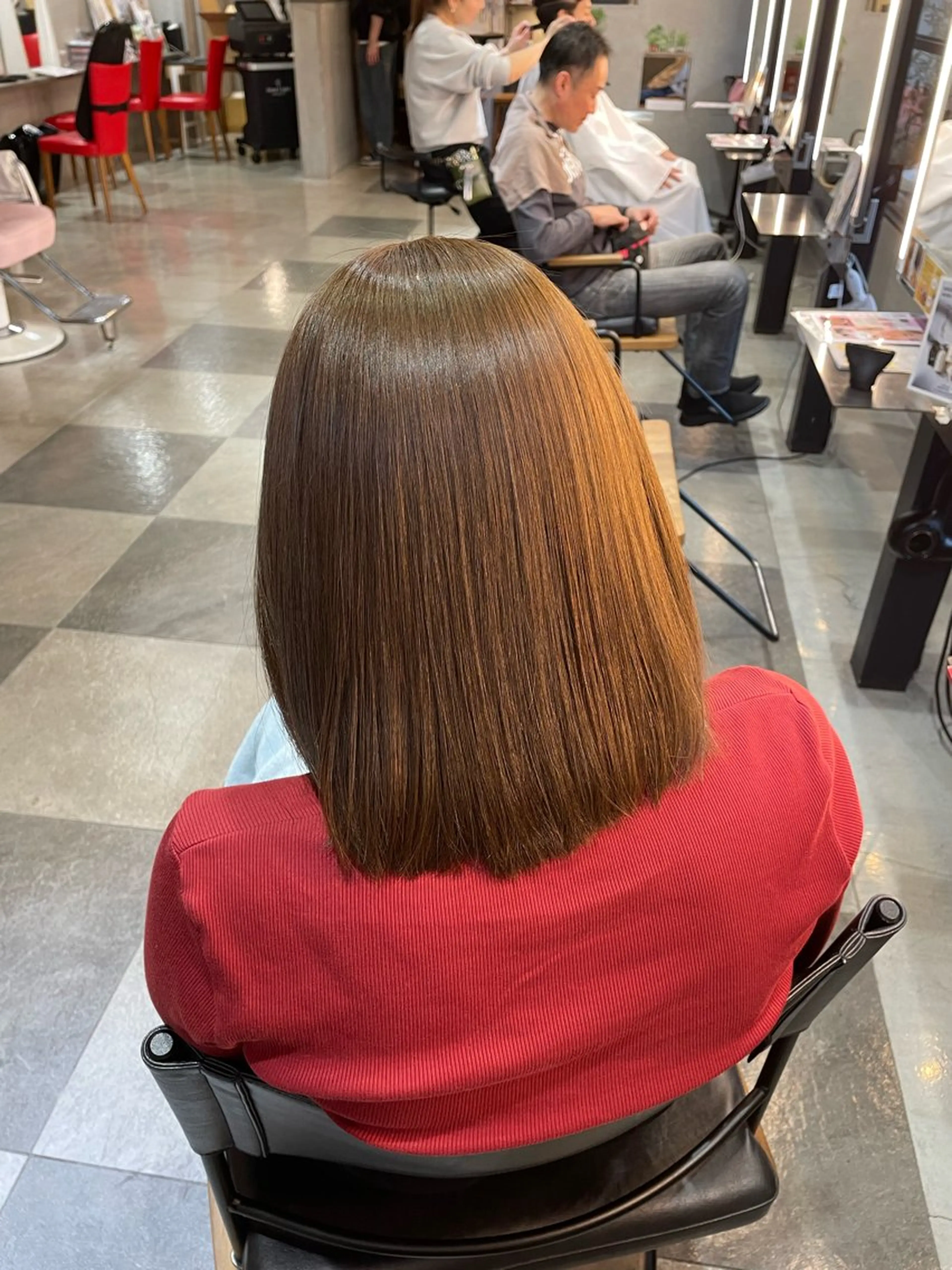 ミディアム wakaba つるりんちょ。艶髪のヘアスタイル