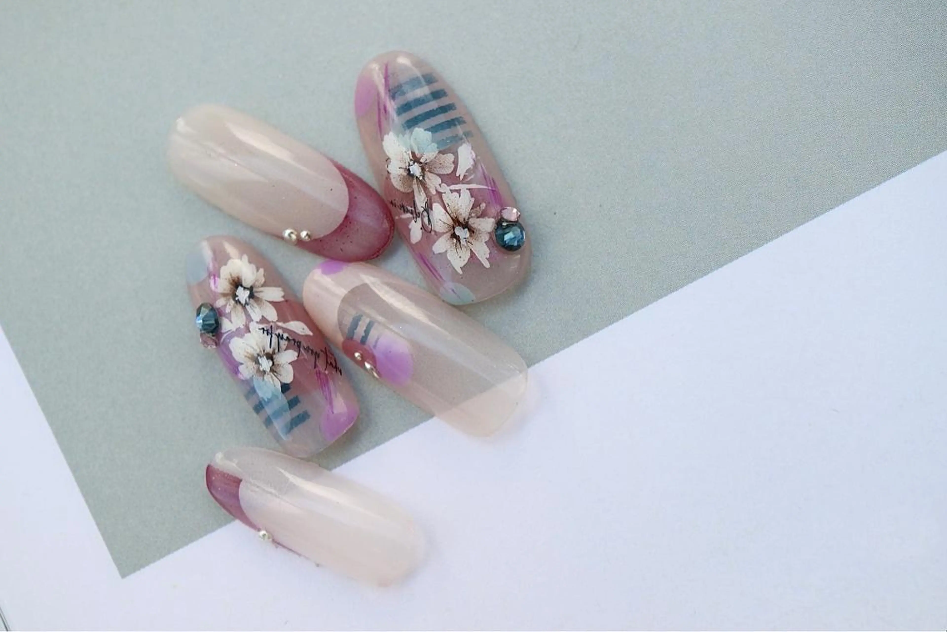 ネイル フラワーネイル ハンドネイル Faire MIKIのネイルデザイン