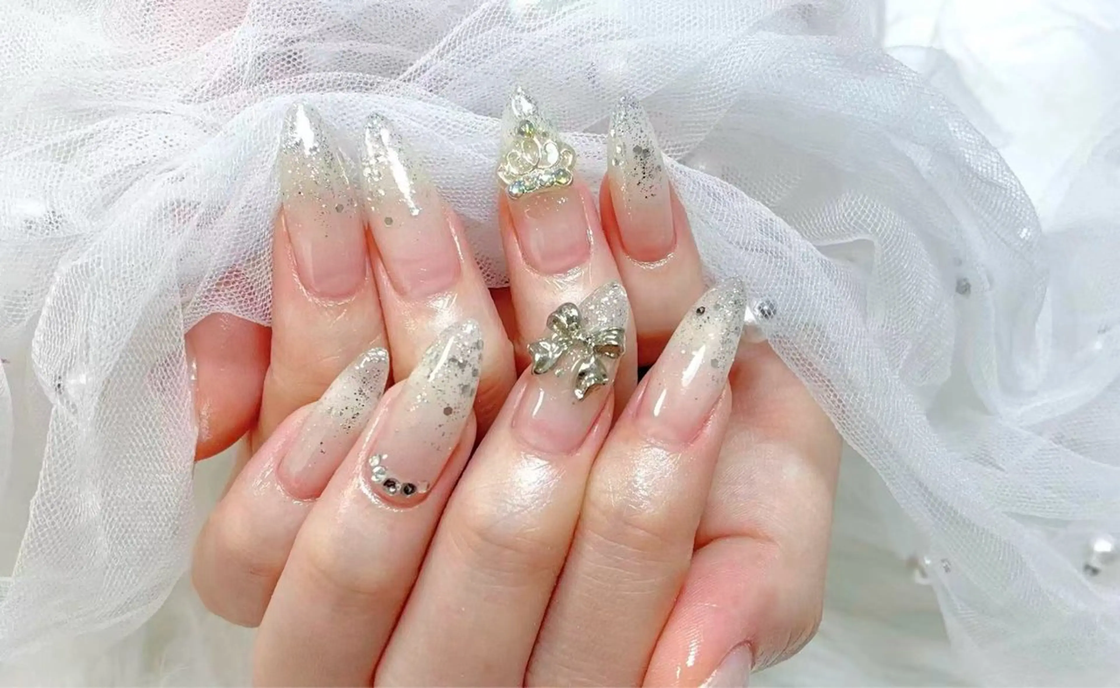 ネイル アニマル柄 チークネイル 成人式 フラッシュネイル フットネイル ハンドネイル B·U Nail大宮 長さだし専門店のネイルデザイン