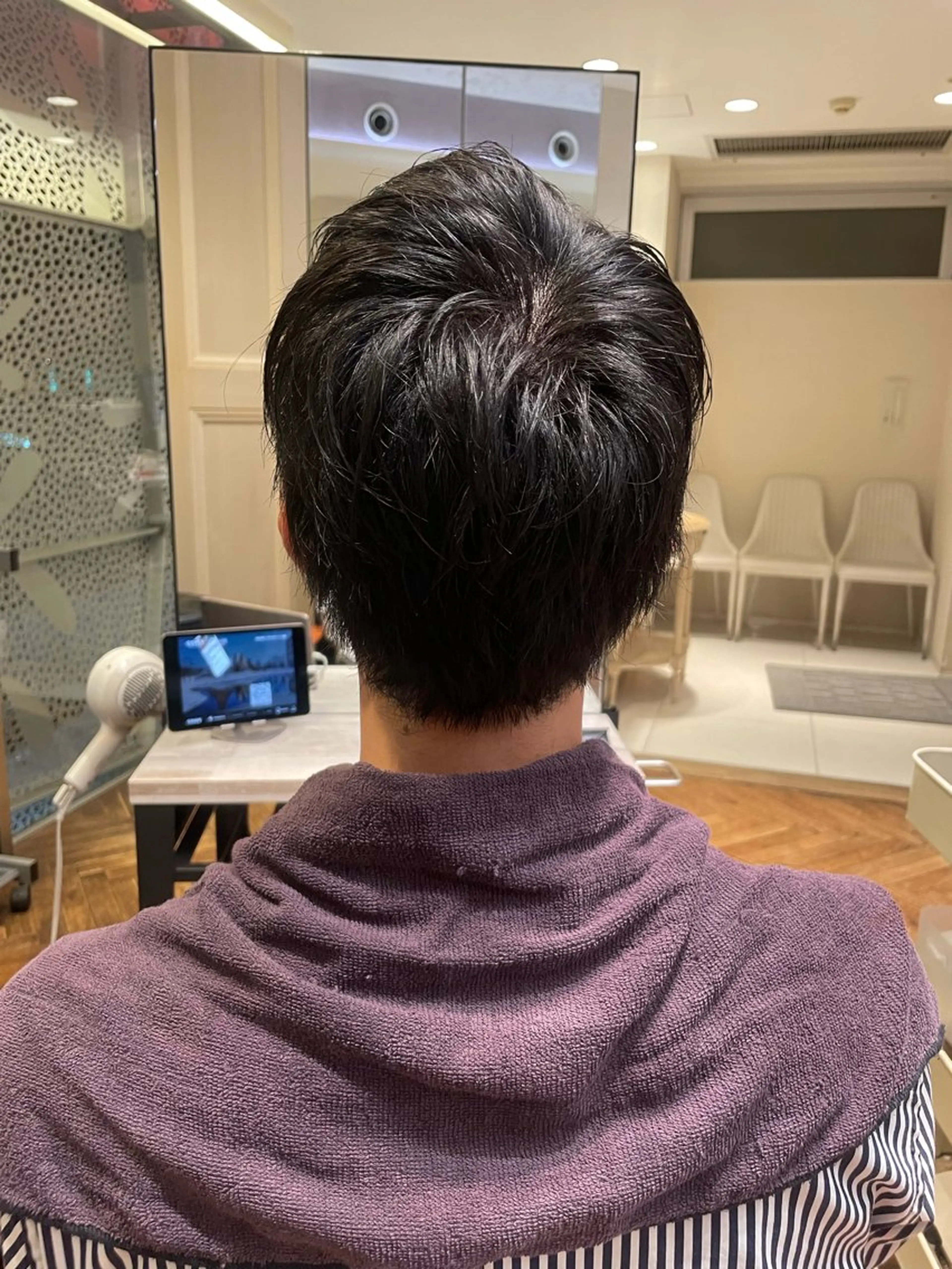 メンズ カット 頭から整える美容師 松田のヘアスタイル