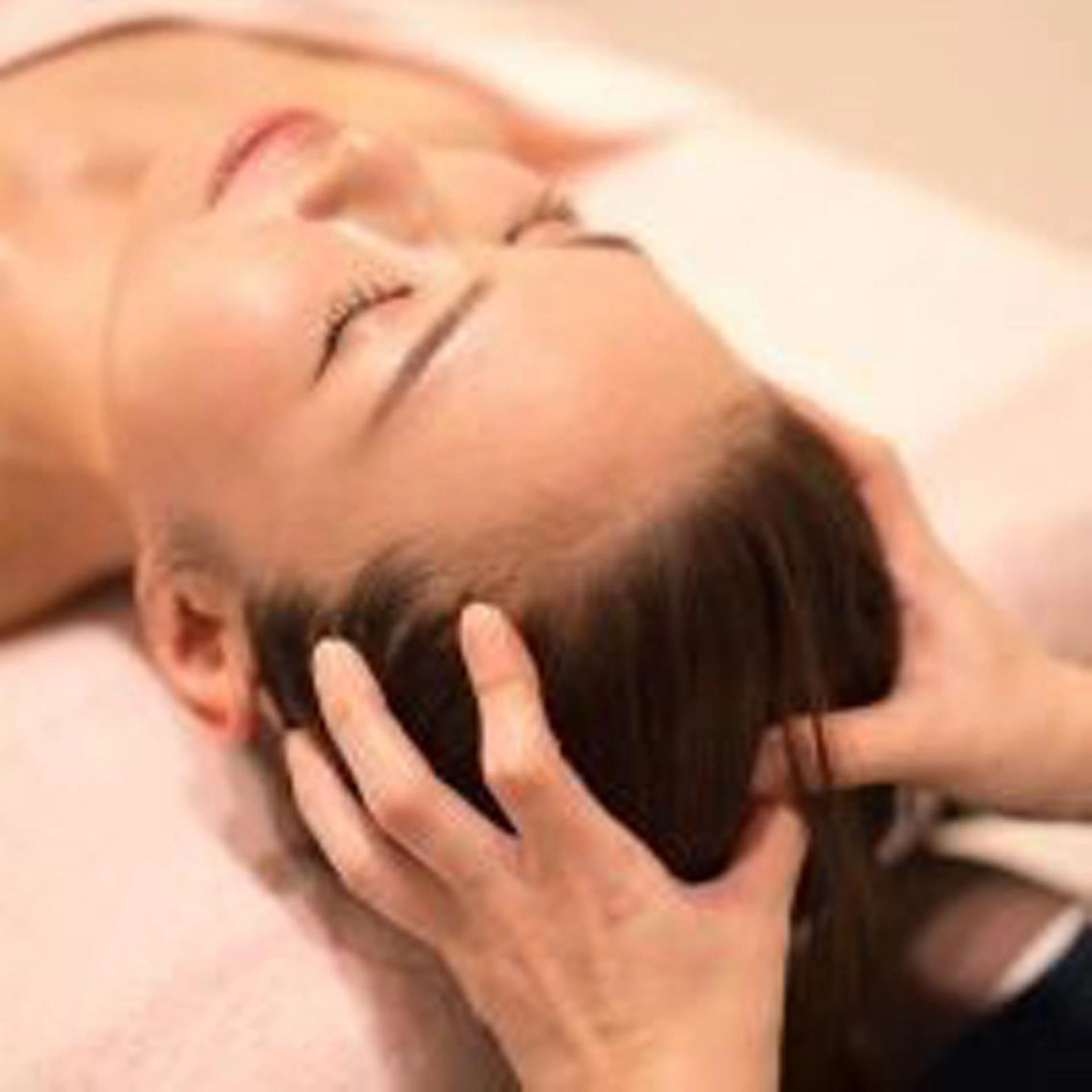 東浦町 サロンドゥエスのエステ・リラクイメージ