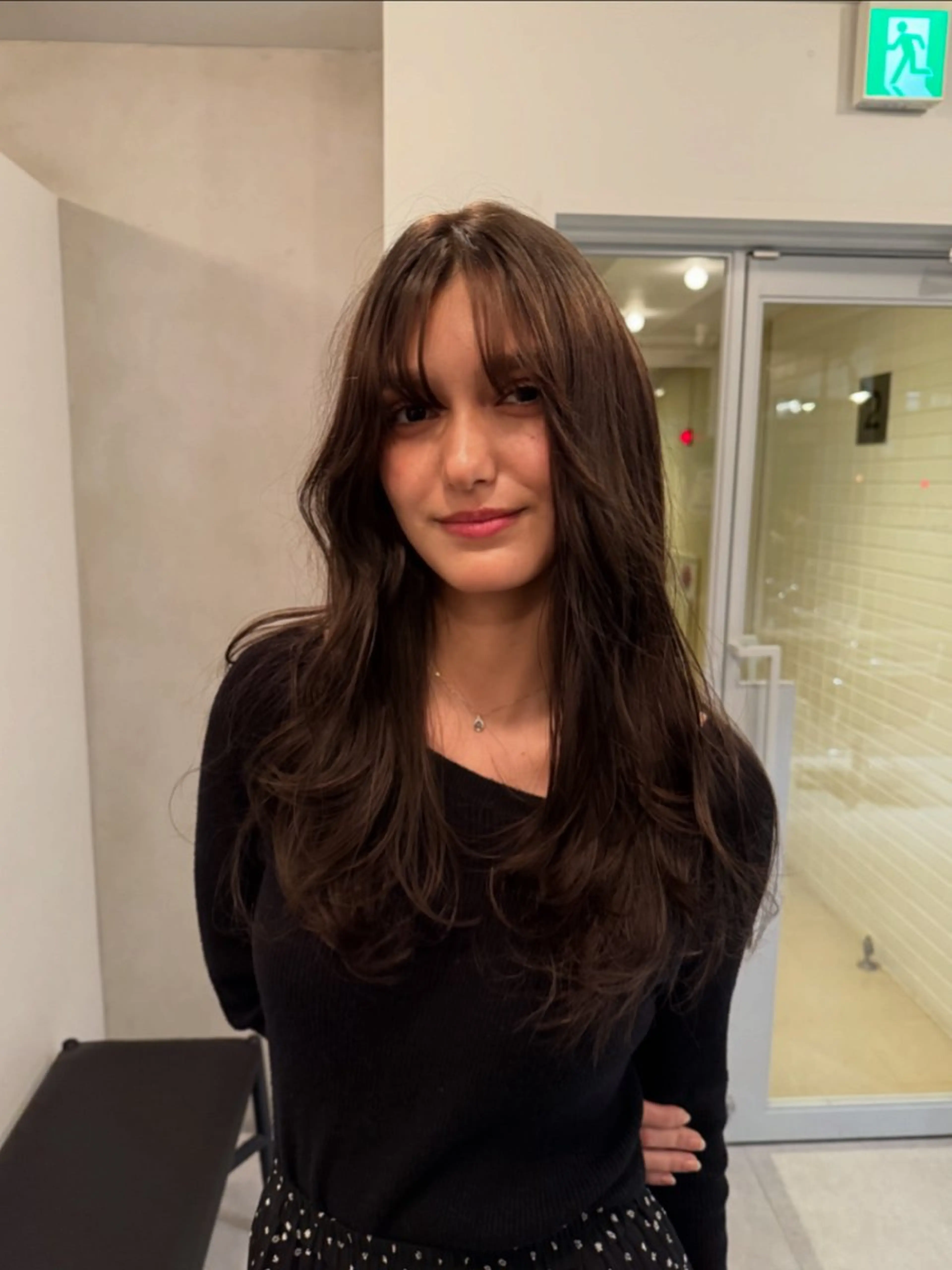 ロング 顔周りカット ハイレイヤー レイヤーカット カイ/名古屋・伏見 カットモデルのヘアスタイル