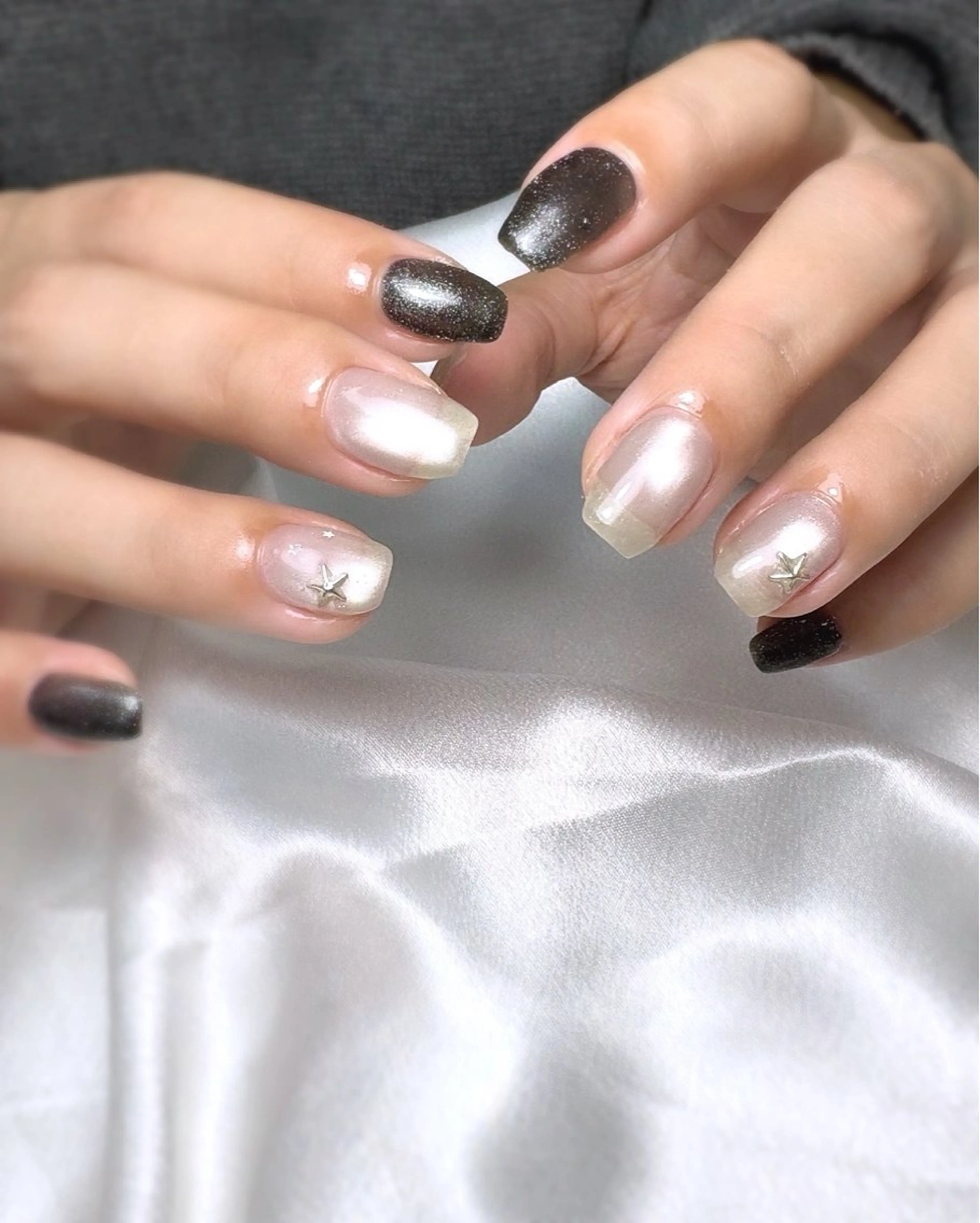 ネイル 氷ネイル・うるうるネイル キラキラネイル ハンドネイル nailsalon Ecliaのネイルデザイン