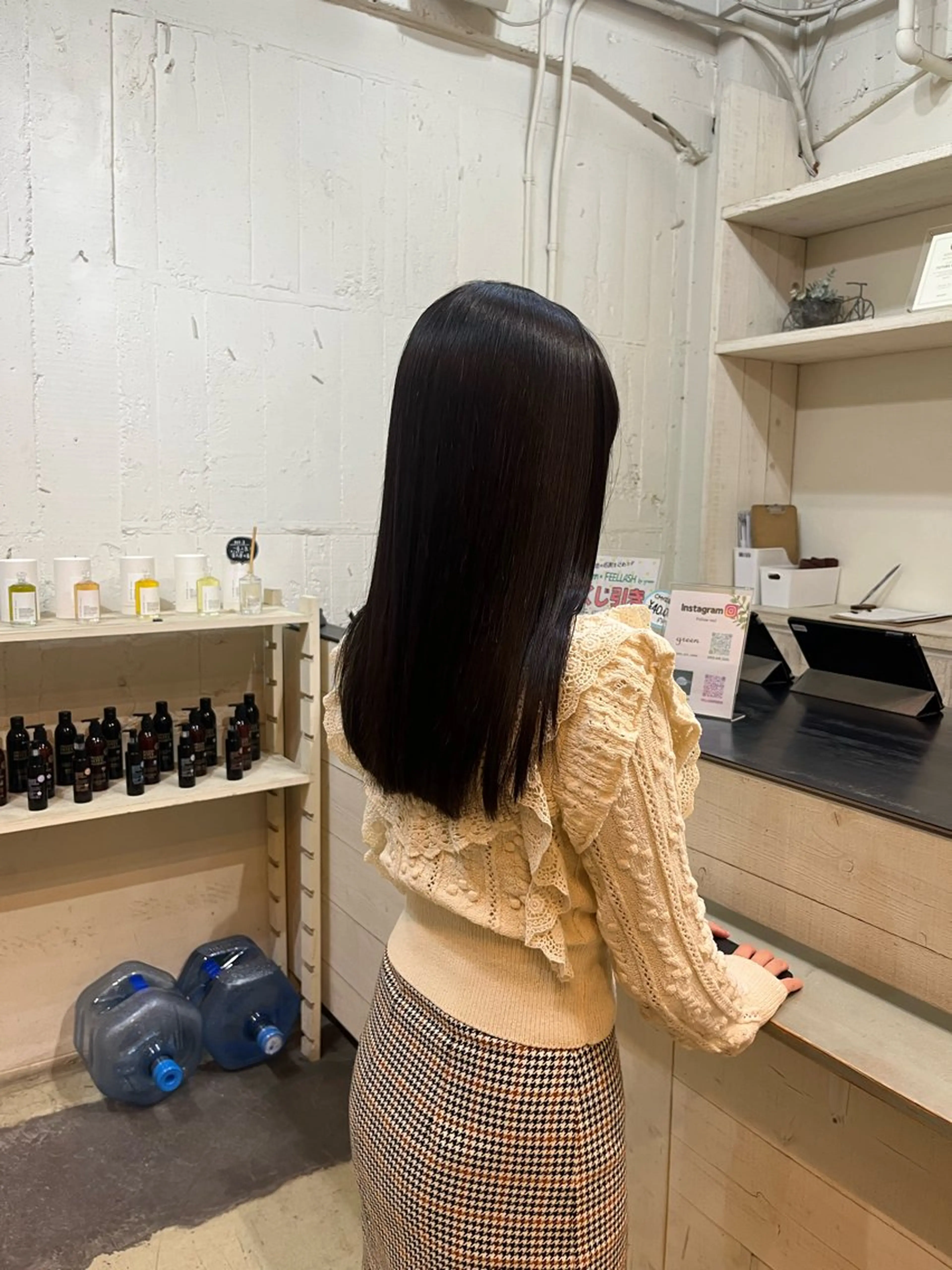 セミロング カラー 髪質改善 縮毛矯正 酸性ストレート 三浦 ふたばのヘアスタイル