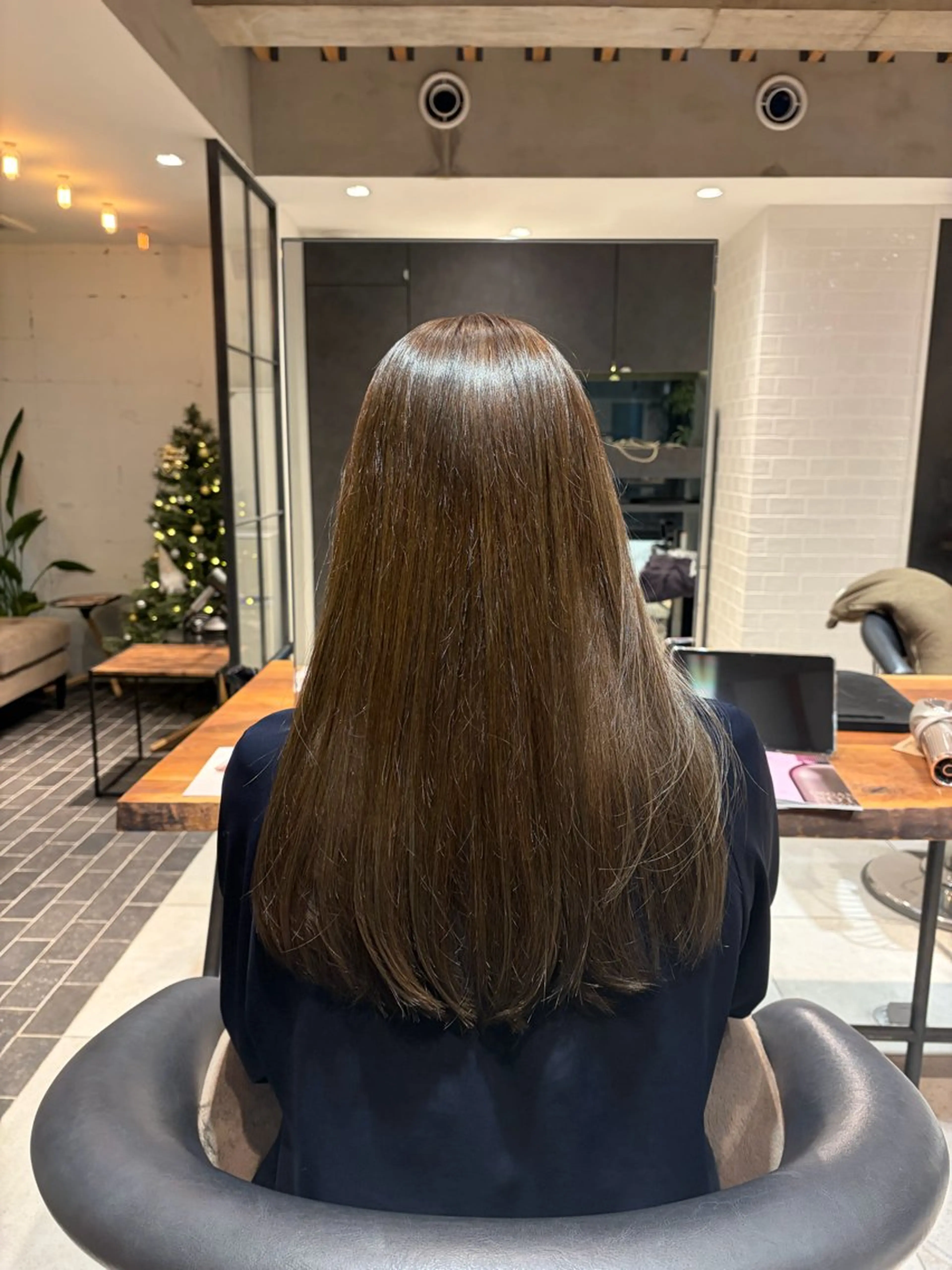 ロング ヘアカラー トリートメント 髪質改善✨高級カラー 野井琢生のヘアスタイル