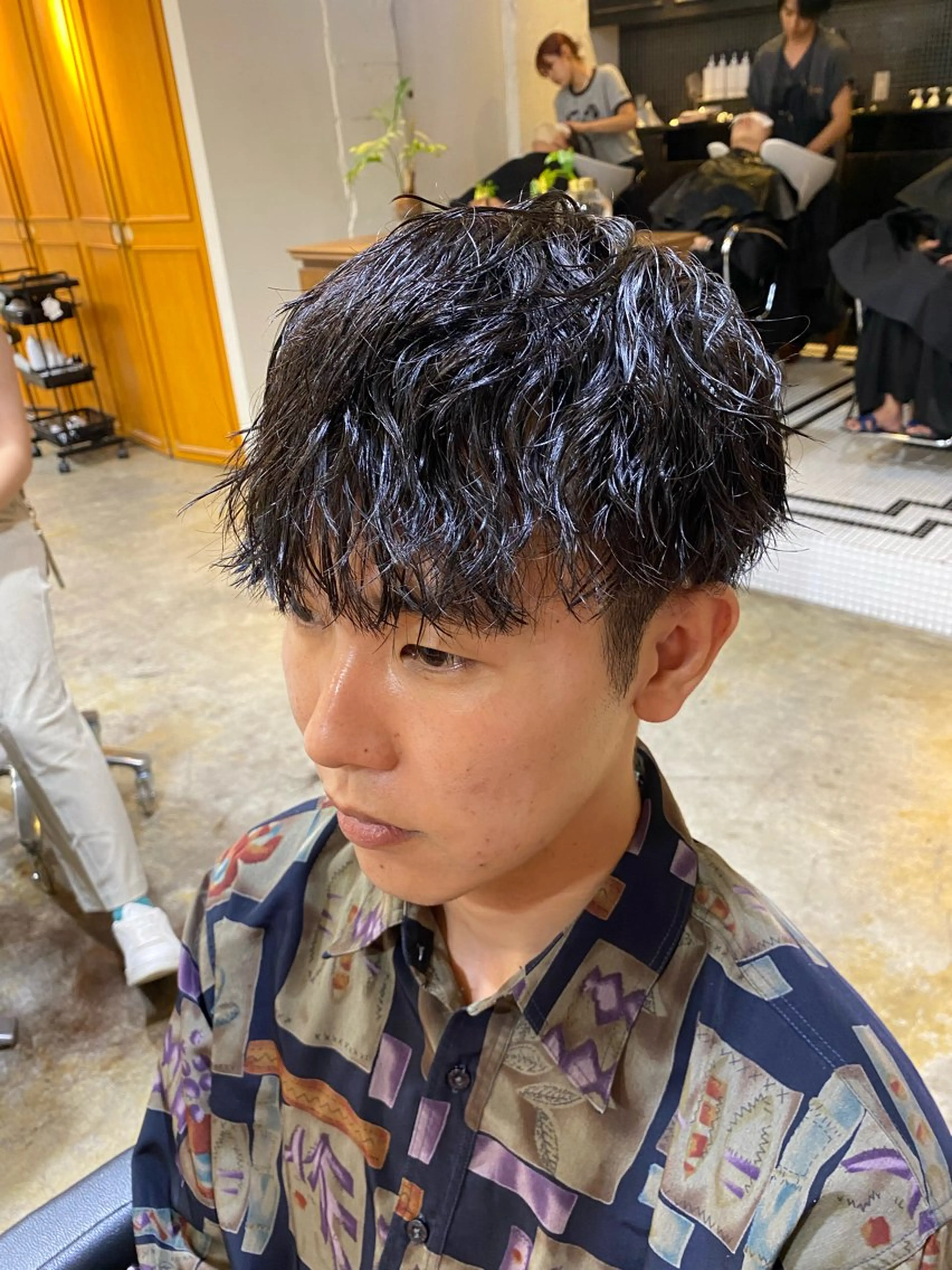 ショート パーマ メンズ レイヤーボブ/ 艶カラー/サナ🌼のヘアスタイル