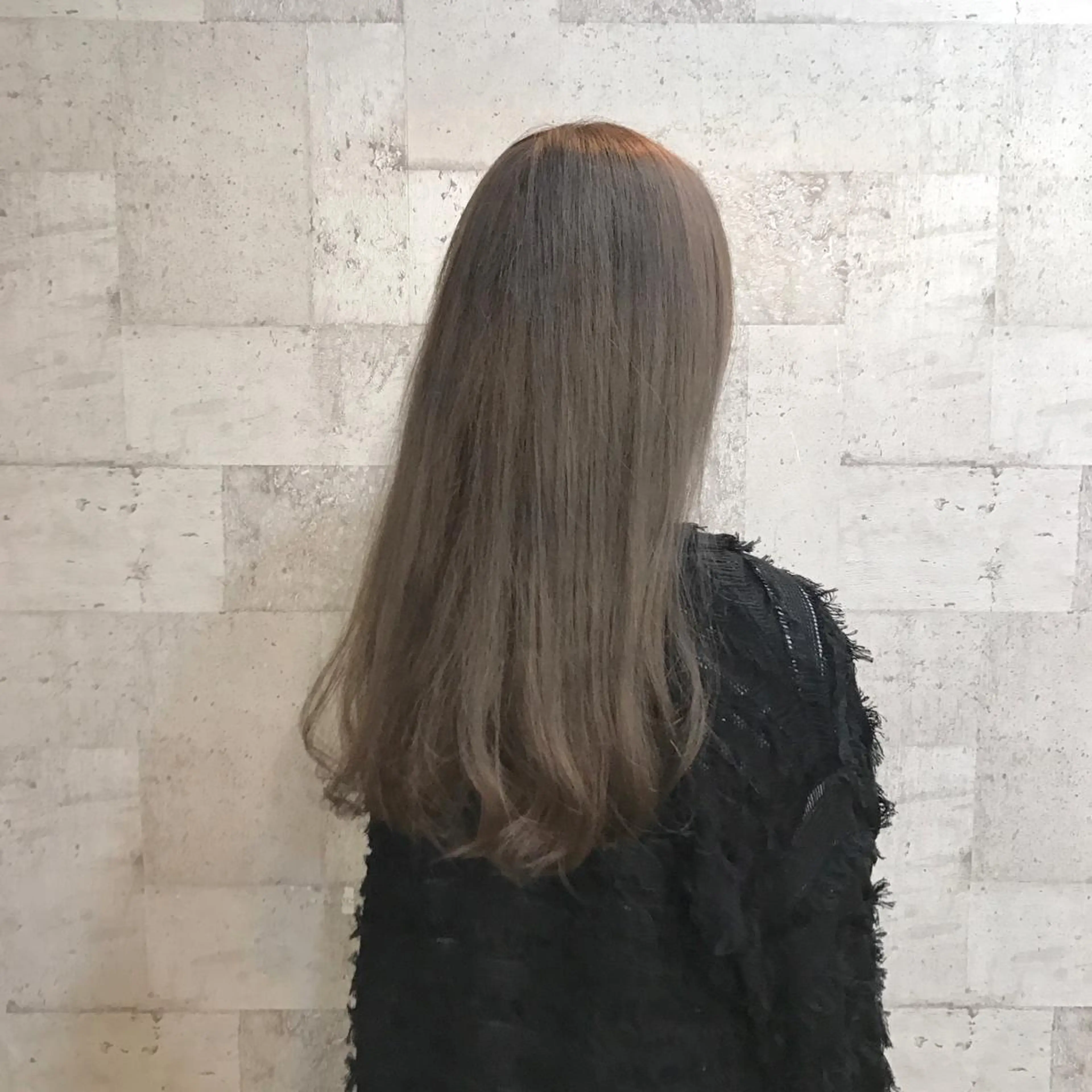 ロング カラー アッシュ インナーカラー/天神 ブリーチ/吉田のヘアスタイル