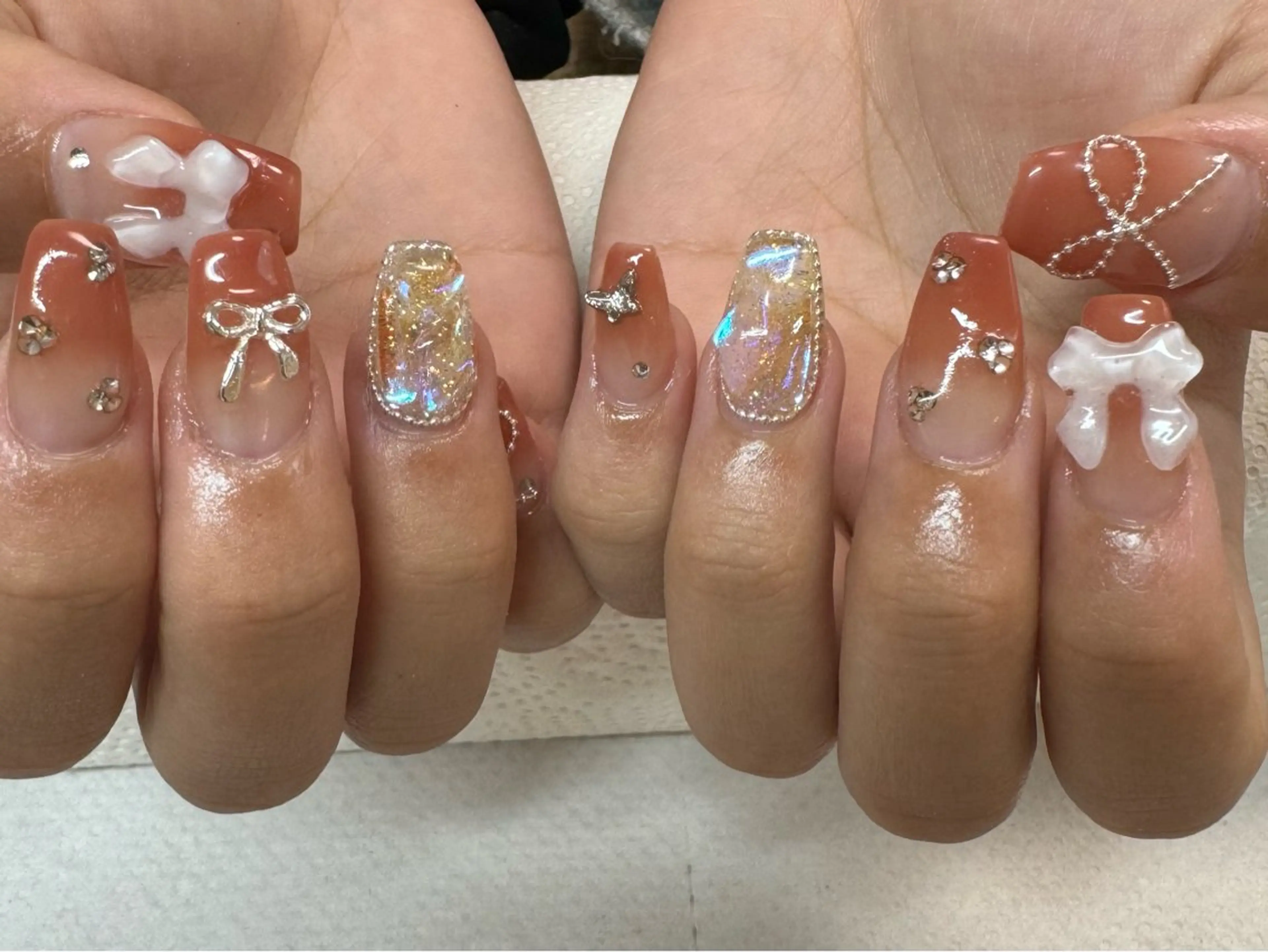 ネイル リボン MH_ Nailのネイルデザイン