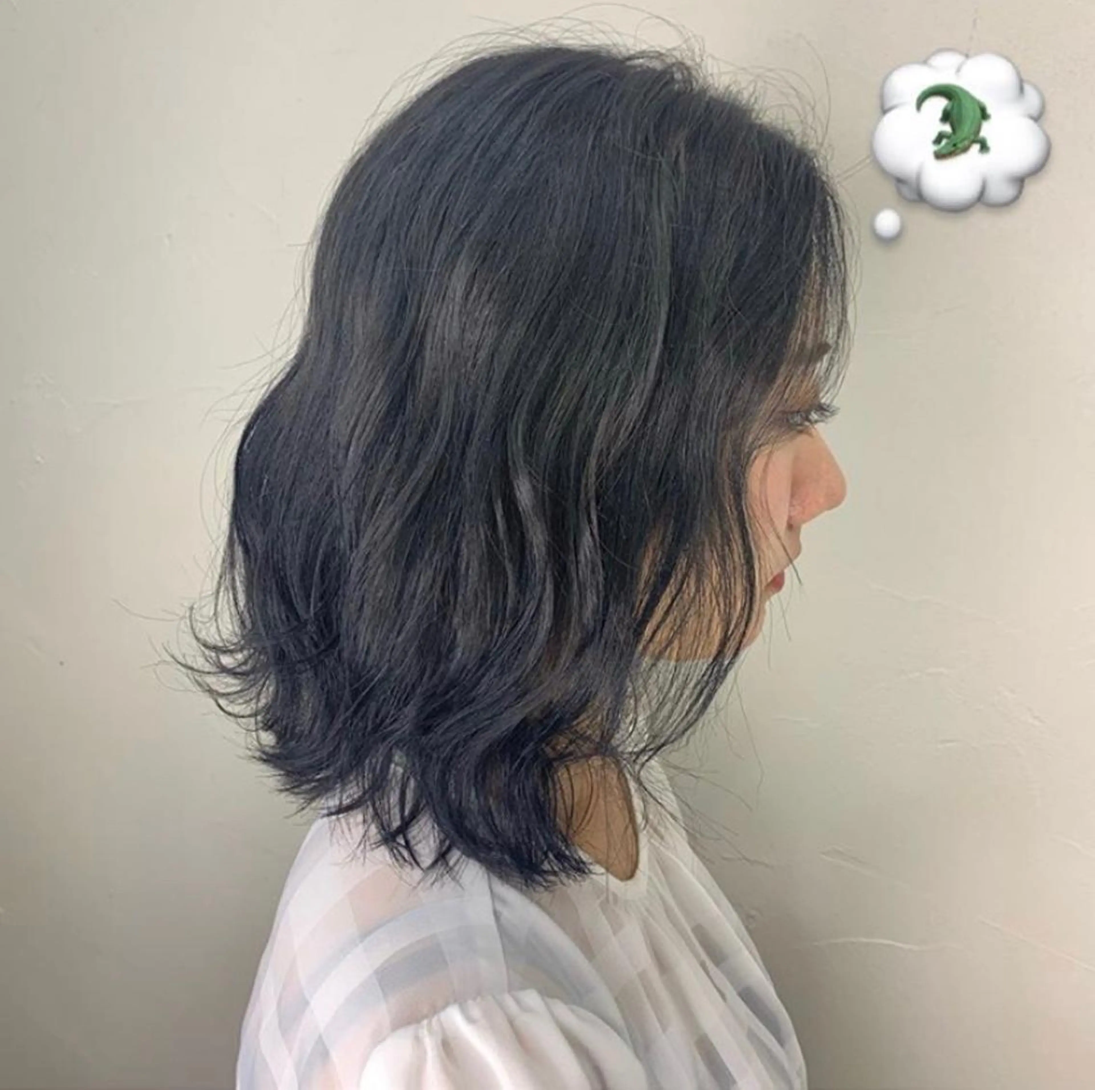 ミディアム アッシュ 顔まわりレイヤー/ bob及川亜沙美のヘアスタイル