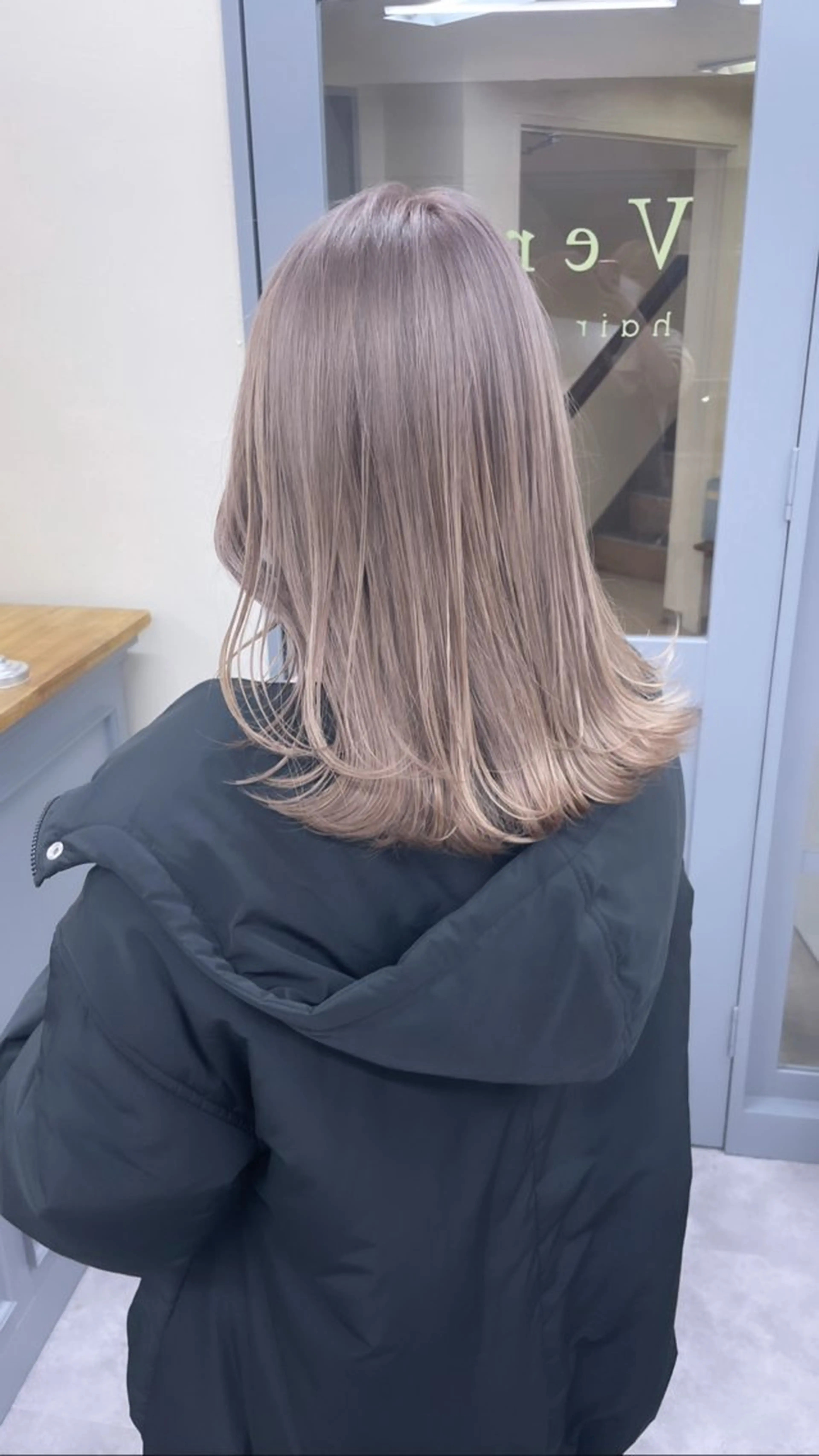 セミロング カラー ショートカットモデル 🧃Shionのヘアスタイル