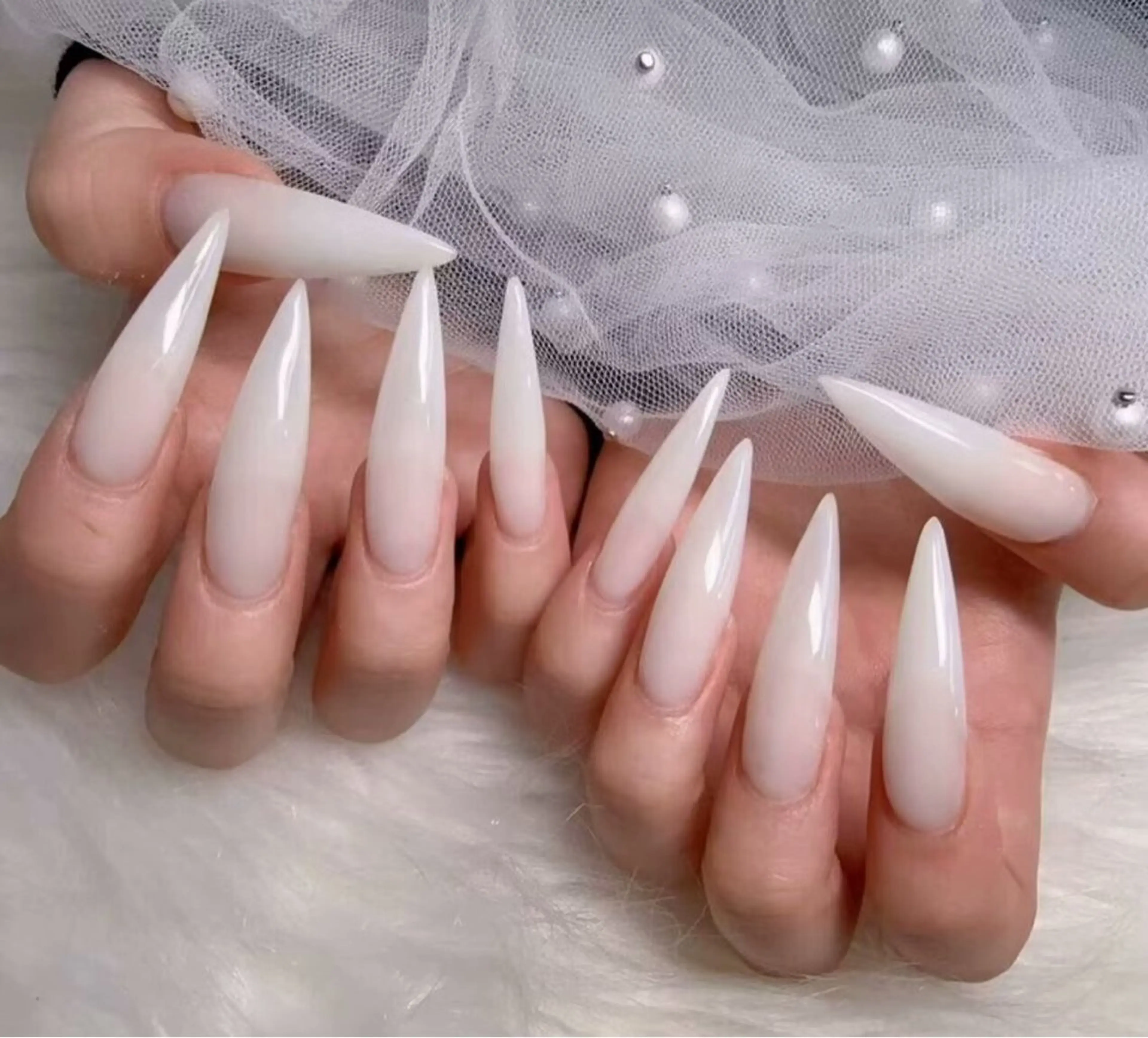 ネイル UMI ネイルサロン新宿🎀のネイルデザイン