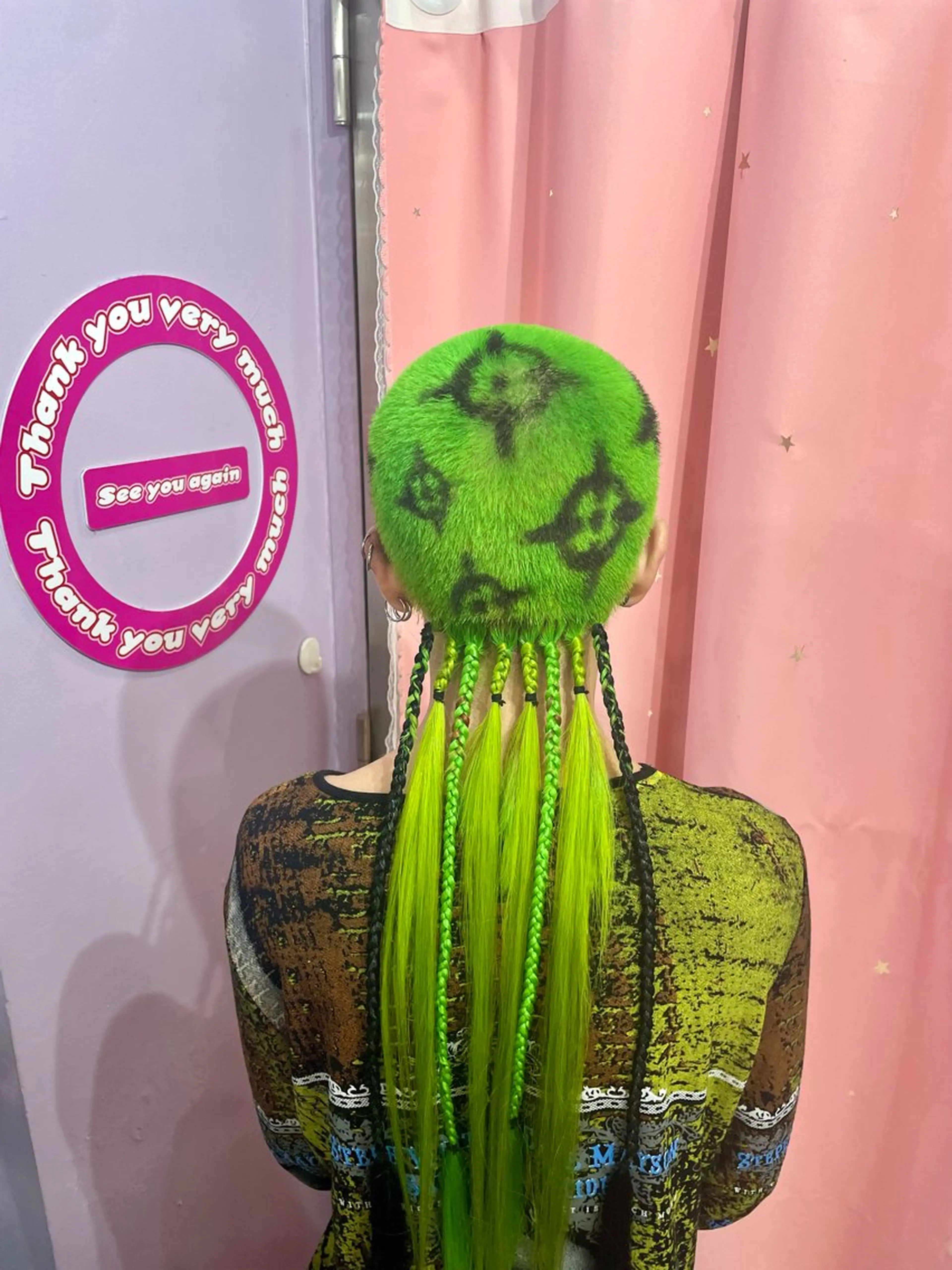 ショート カラー メンズ カット ヘアカラー 👽KINA👽 派手髪🦖💖✨のヘアスタイル