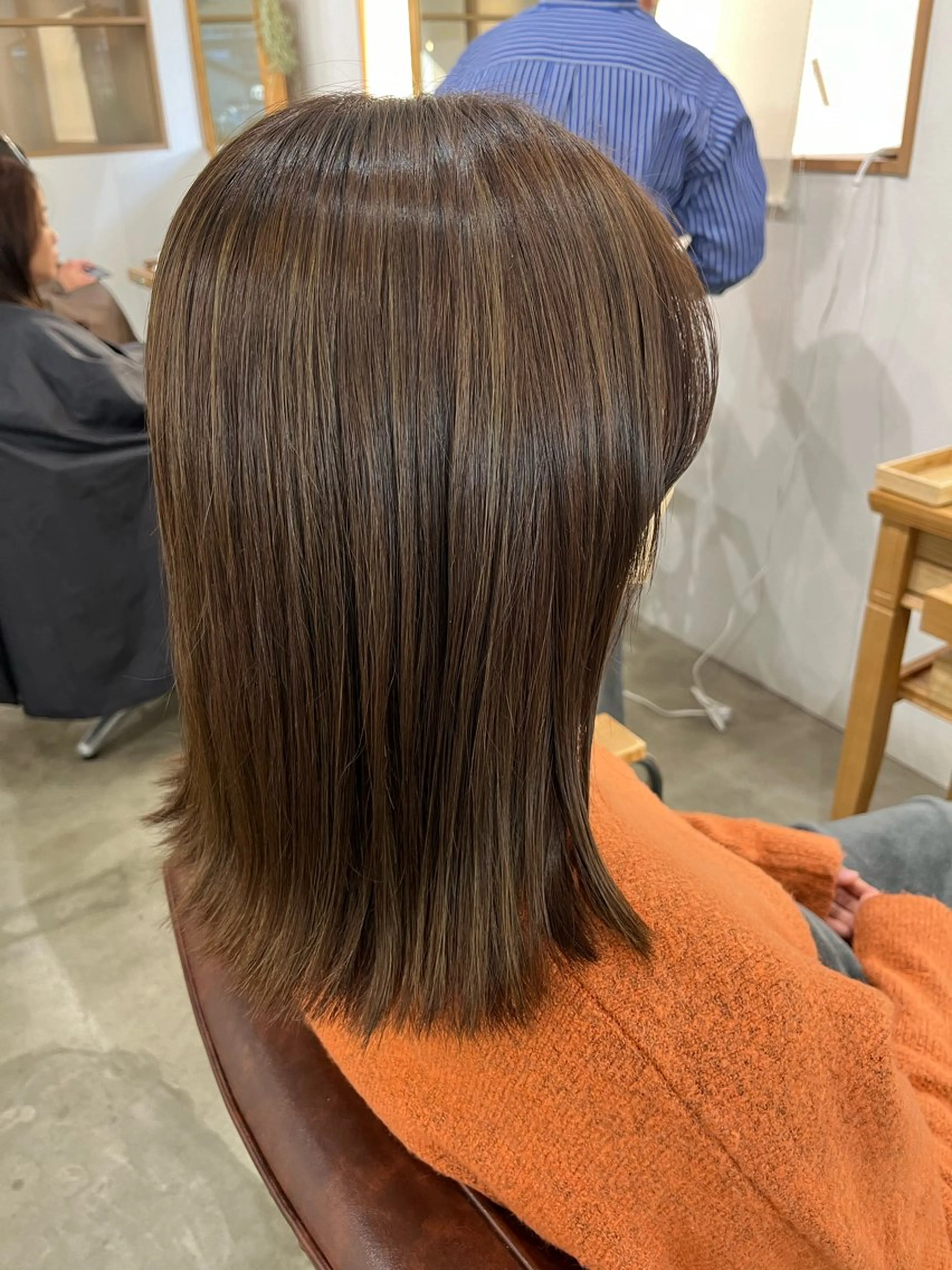 セミロング カラー カット ヘアカラー トリートメント 三島 有佳里のヘアスタイル