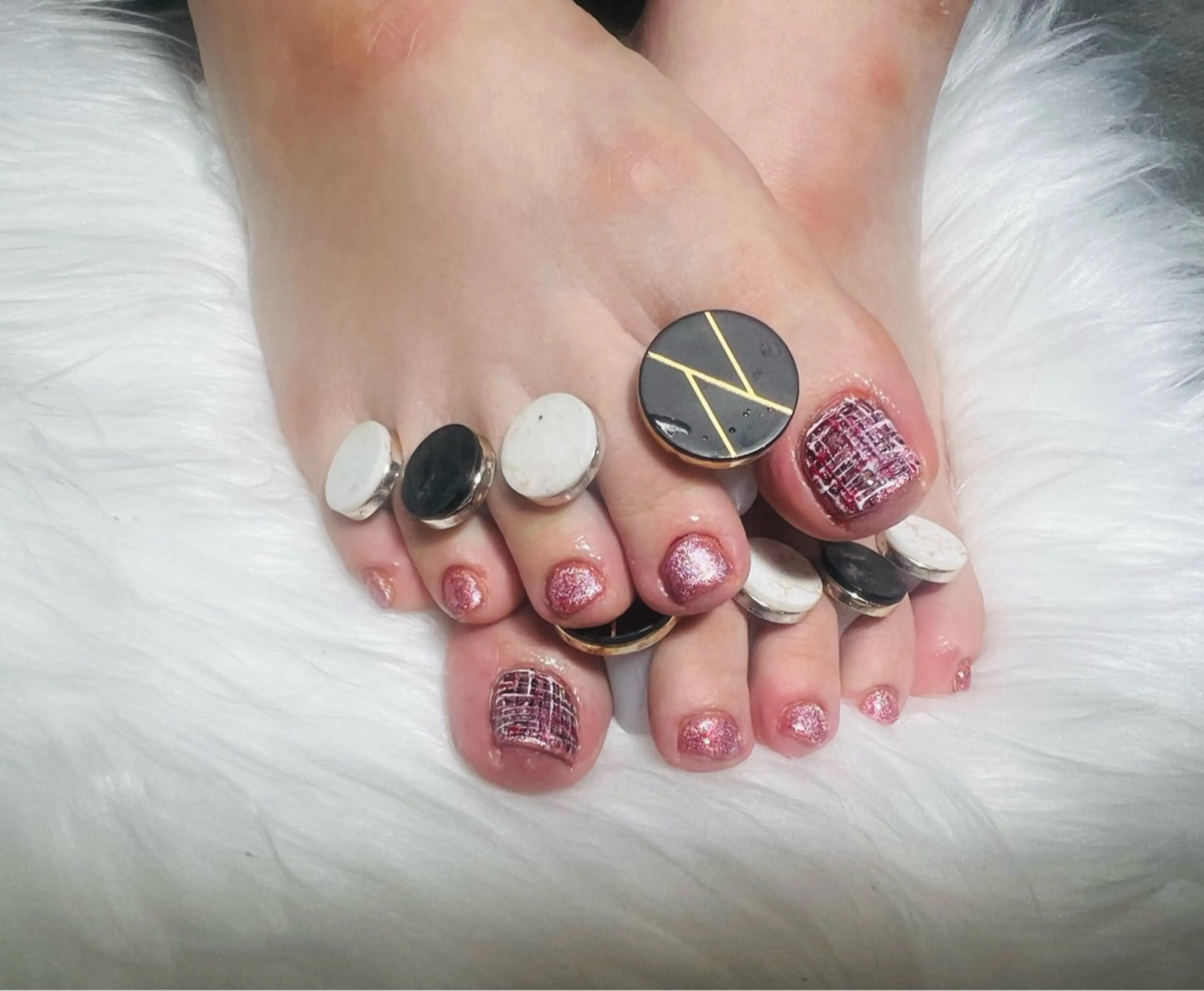 ネイル マグネットネイル ツイードネイル フットネイル Ruana Nailのネイルデザイン