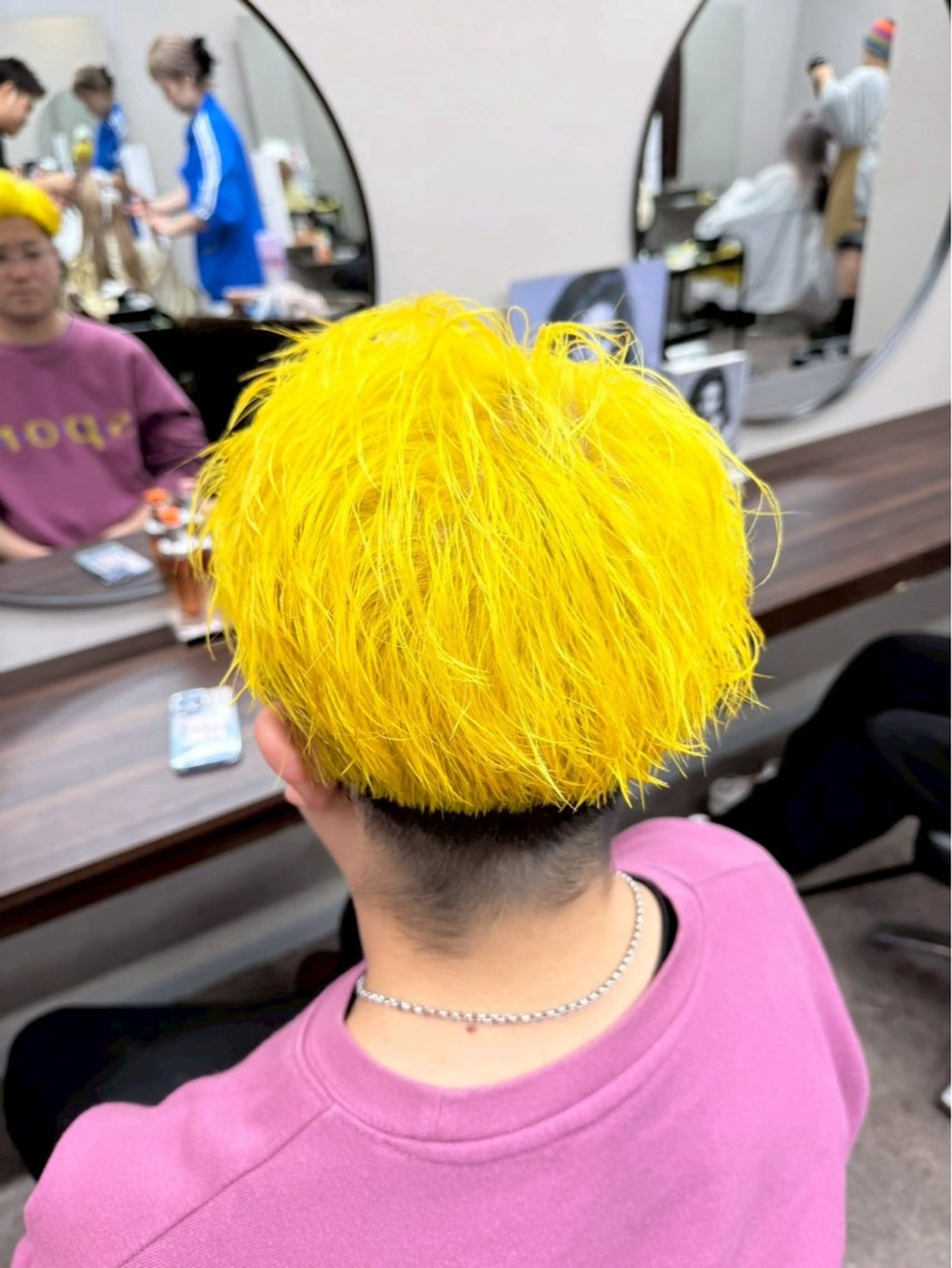 カラー 一宮 淚のヘアスタイル