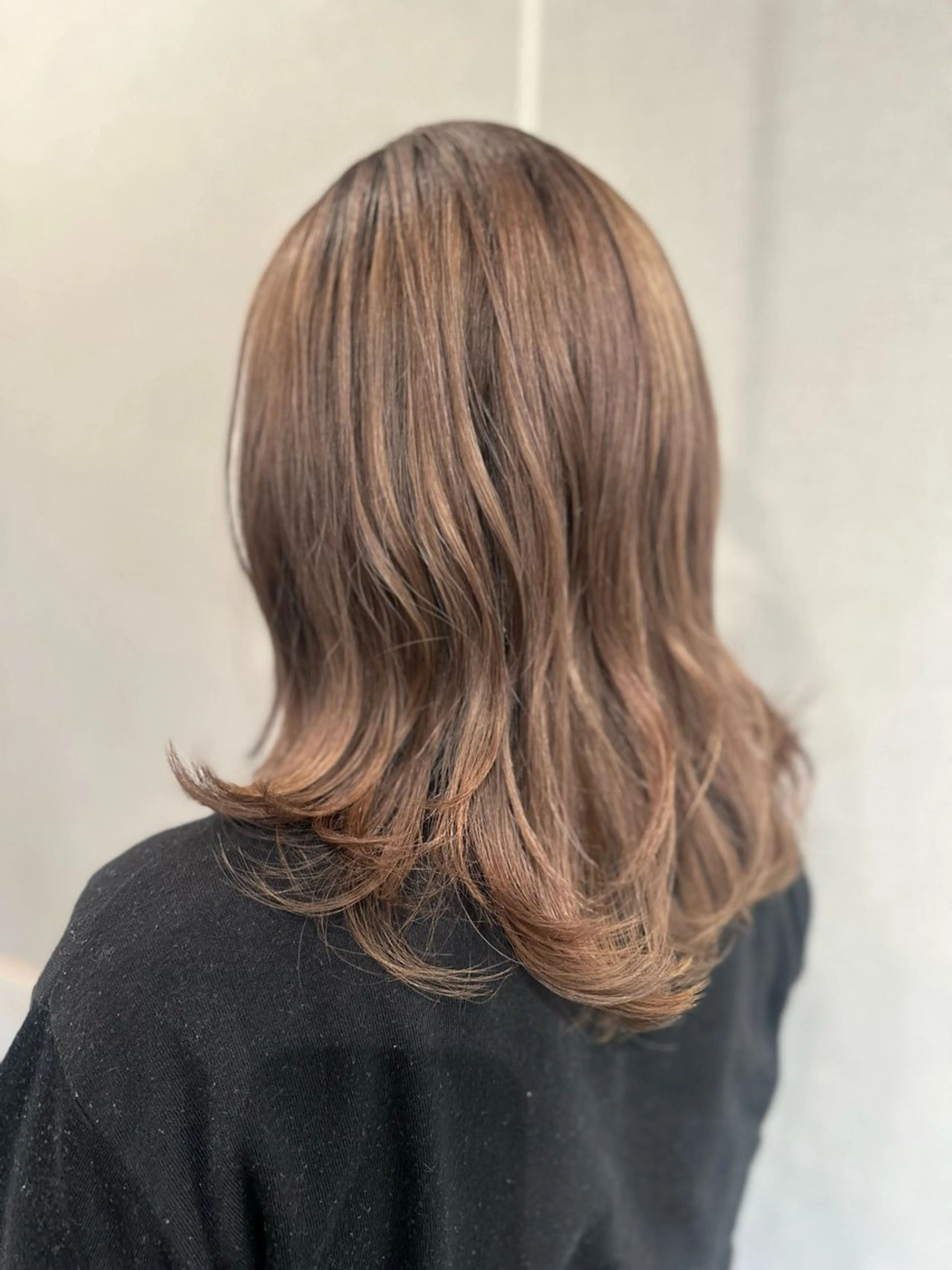 カット＋ケアブリーチリタッチ＋フルカラー＋ケアトリートメントの写真