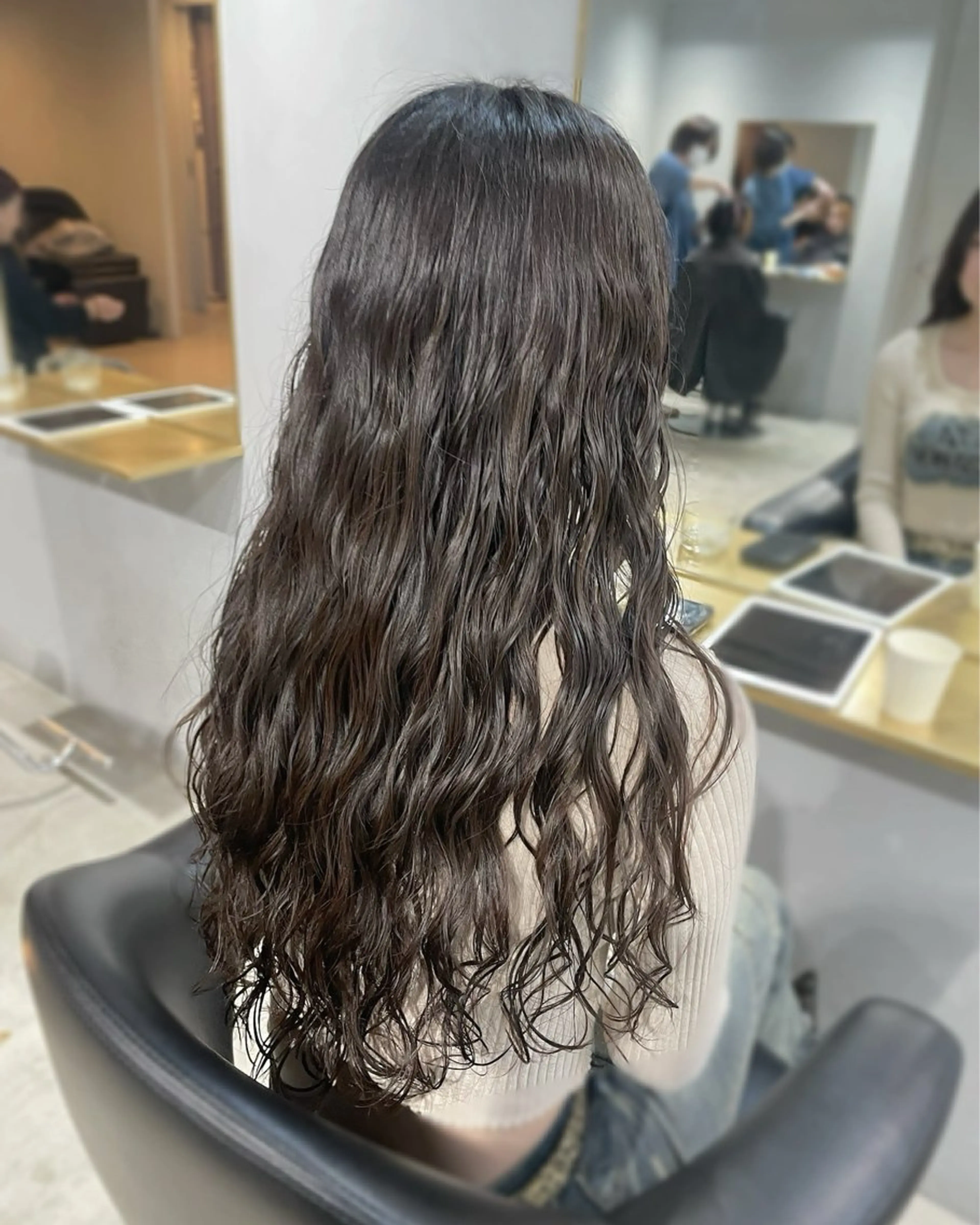 ロング パーマ 髪質改善 ロング 縮毛矯正 カット パーマ トリートメント 【表参道】Ruri デジタルパーマのヘアスタイル
