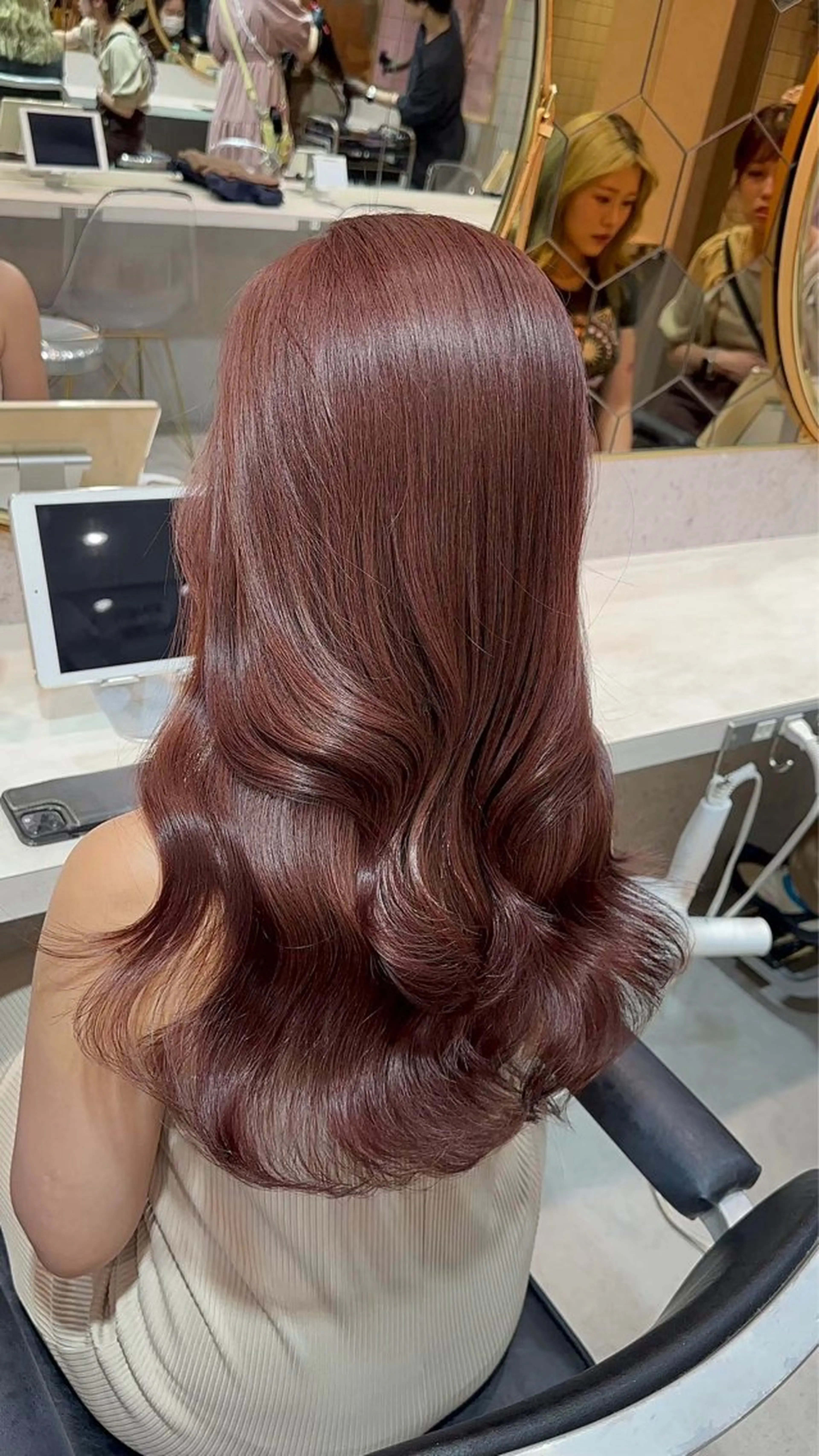 ロング カラー ボルドーカラー 韓国風ヘア 絶対垢抜けレイヤー/ 透明感カラーリョウヤのヘアスタイル