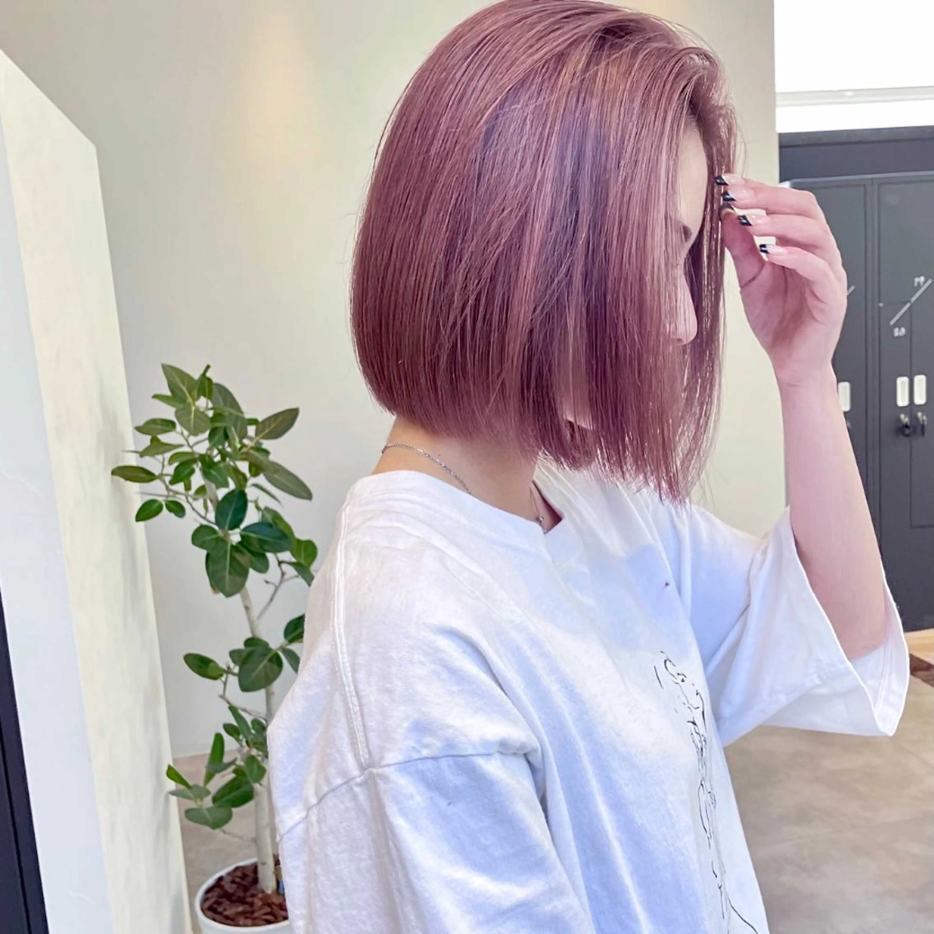 ショート カラー VIEWユリナ メイク/ カットのヘアスタイル