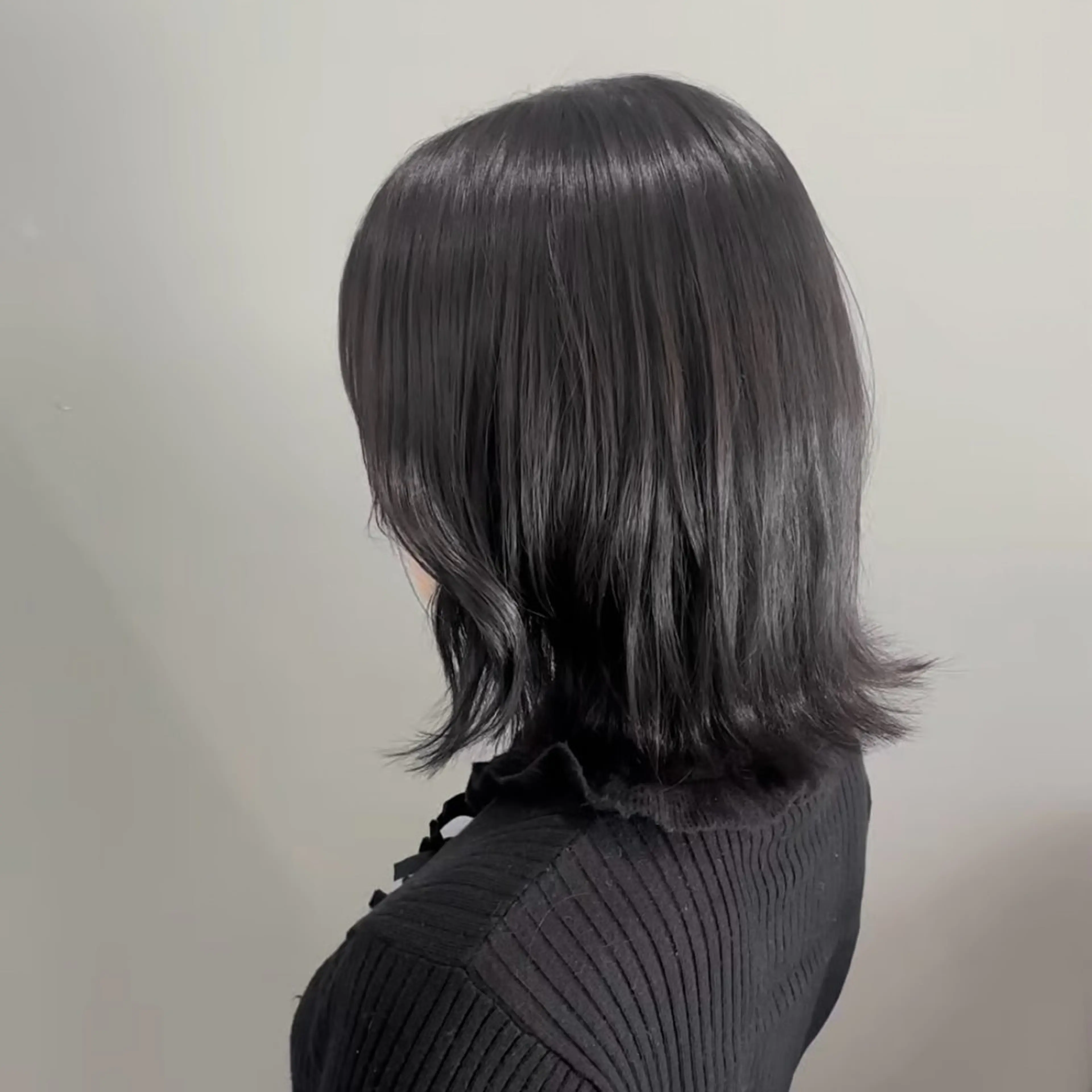 ミディアム シオン/艶髪カラー/ 韓国ヘアのヘアスタイル