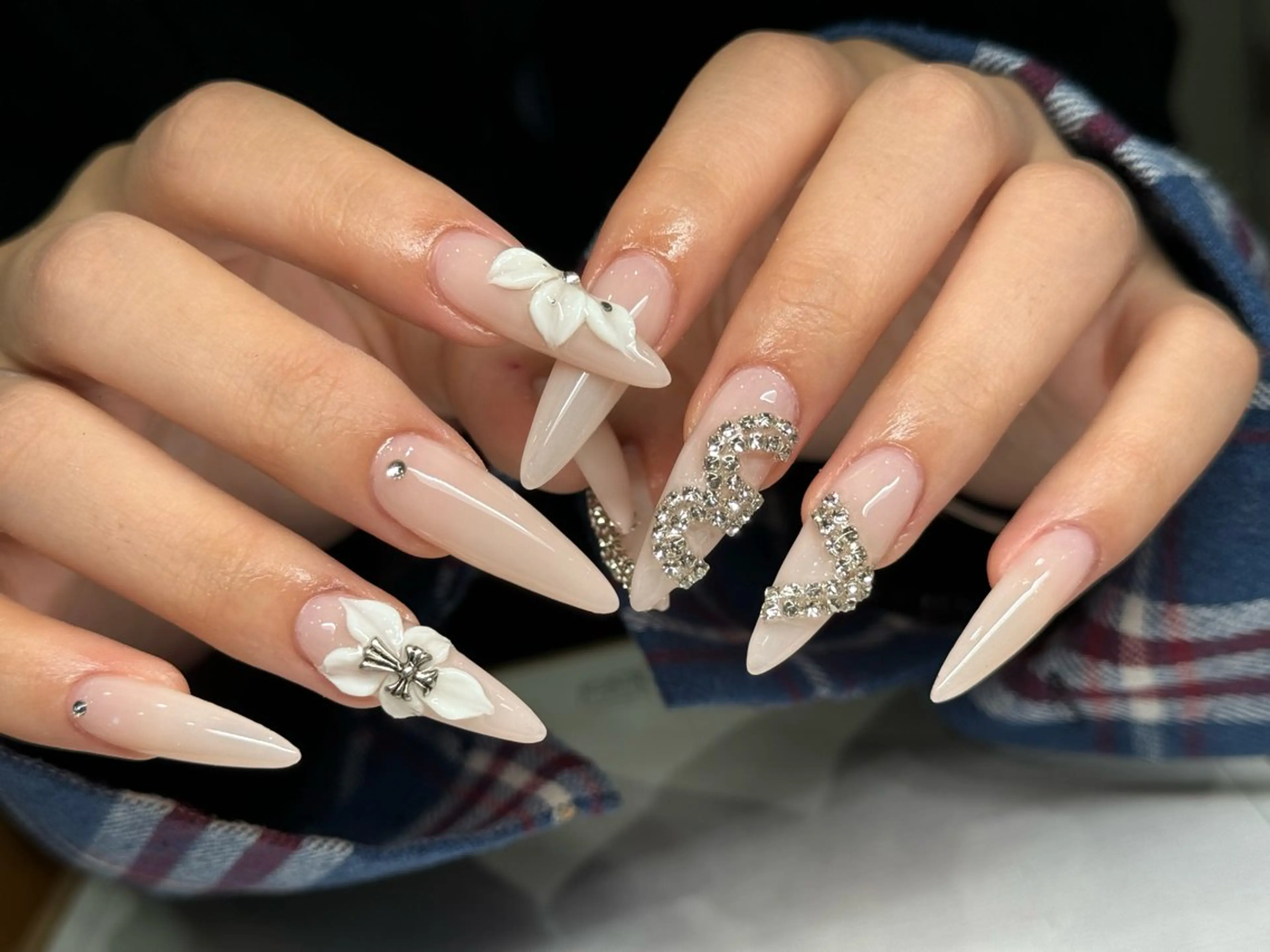 ネイル 桜ネイル フラワーネイル ニュアンスネイル オフィスネイル パステルネイル ハンドネイル MILO 168 池袋のネイルデザイン