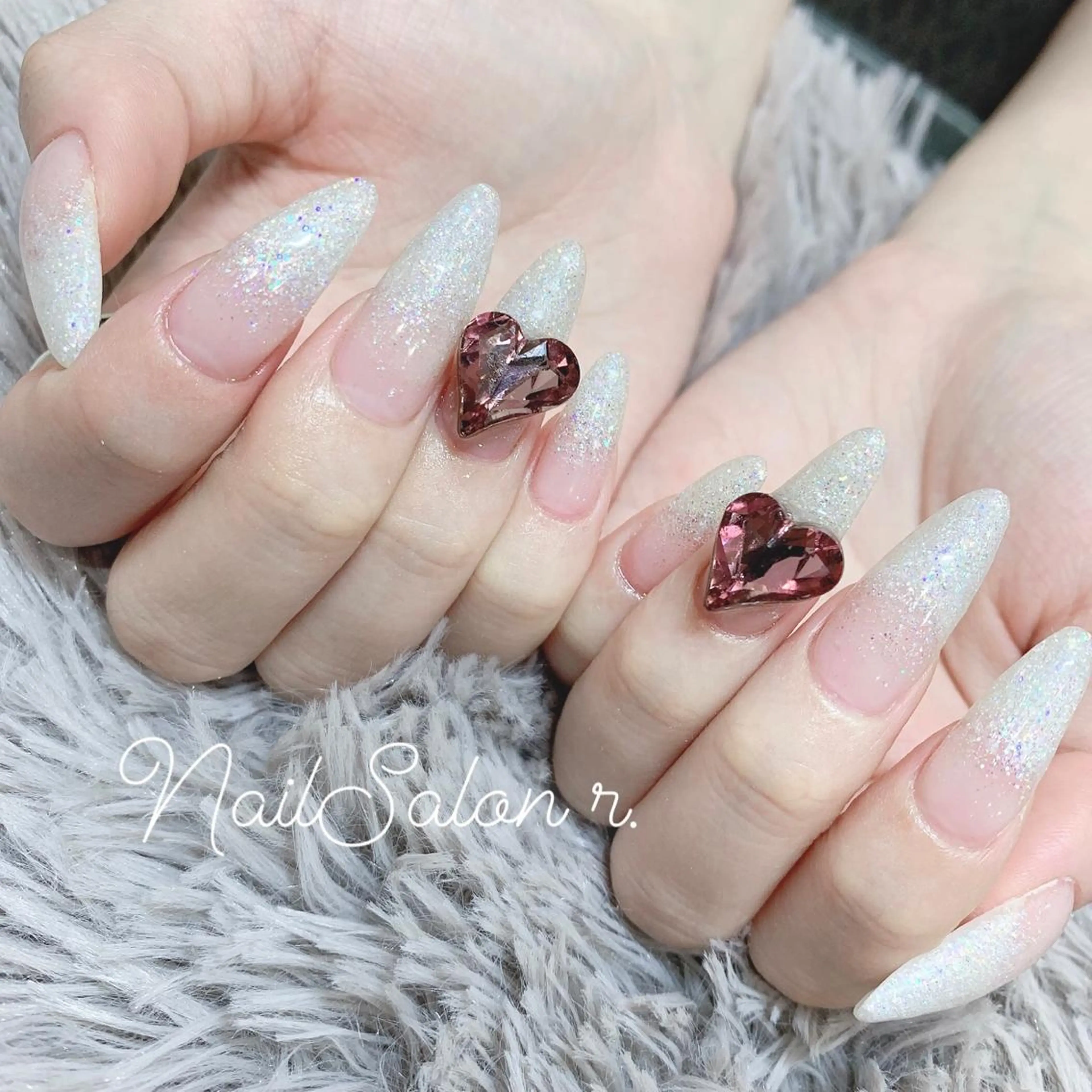 💅🏻【スカルプ】オフあり アート４本の写真