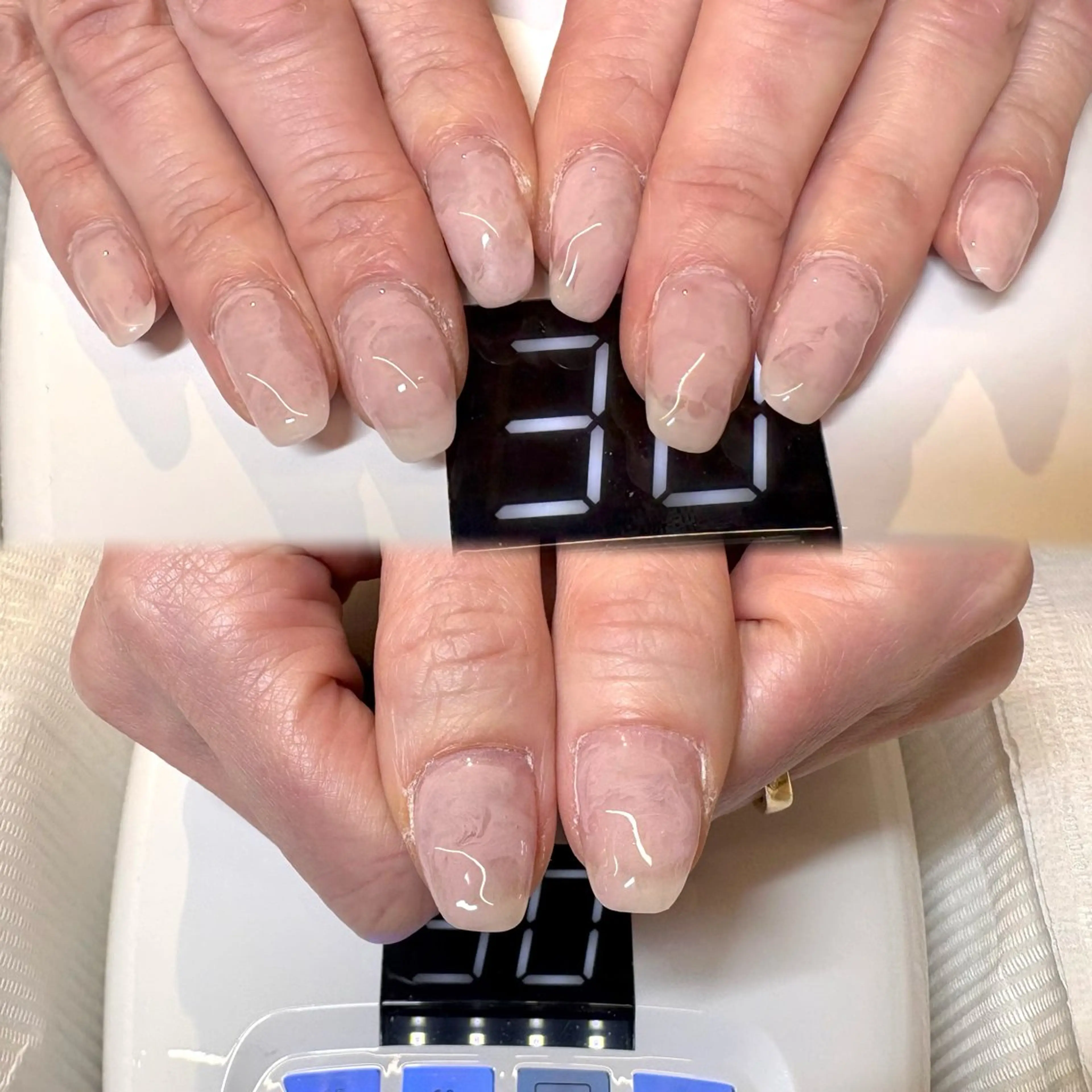 ネイル オーロラネイル ハンドネイル 瀧澤 智花のネイルデザイン