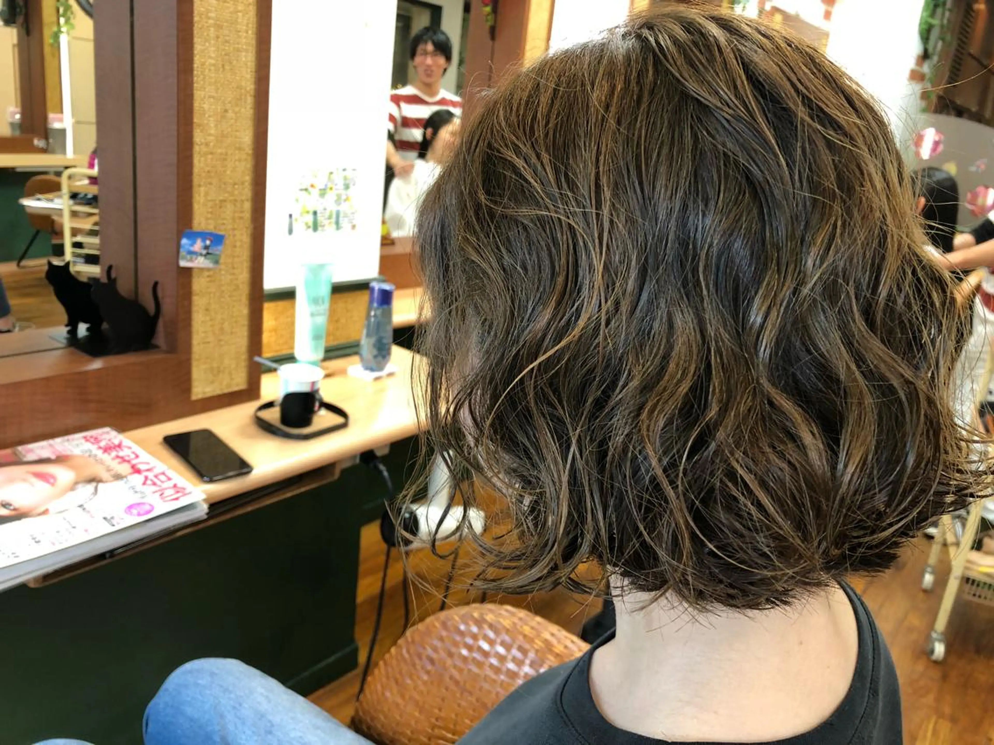 ミディアム 切りっぱなしボブ ボブ ハイライト 鈴木 隼人のヘアスタイル