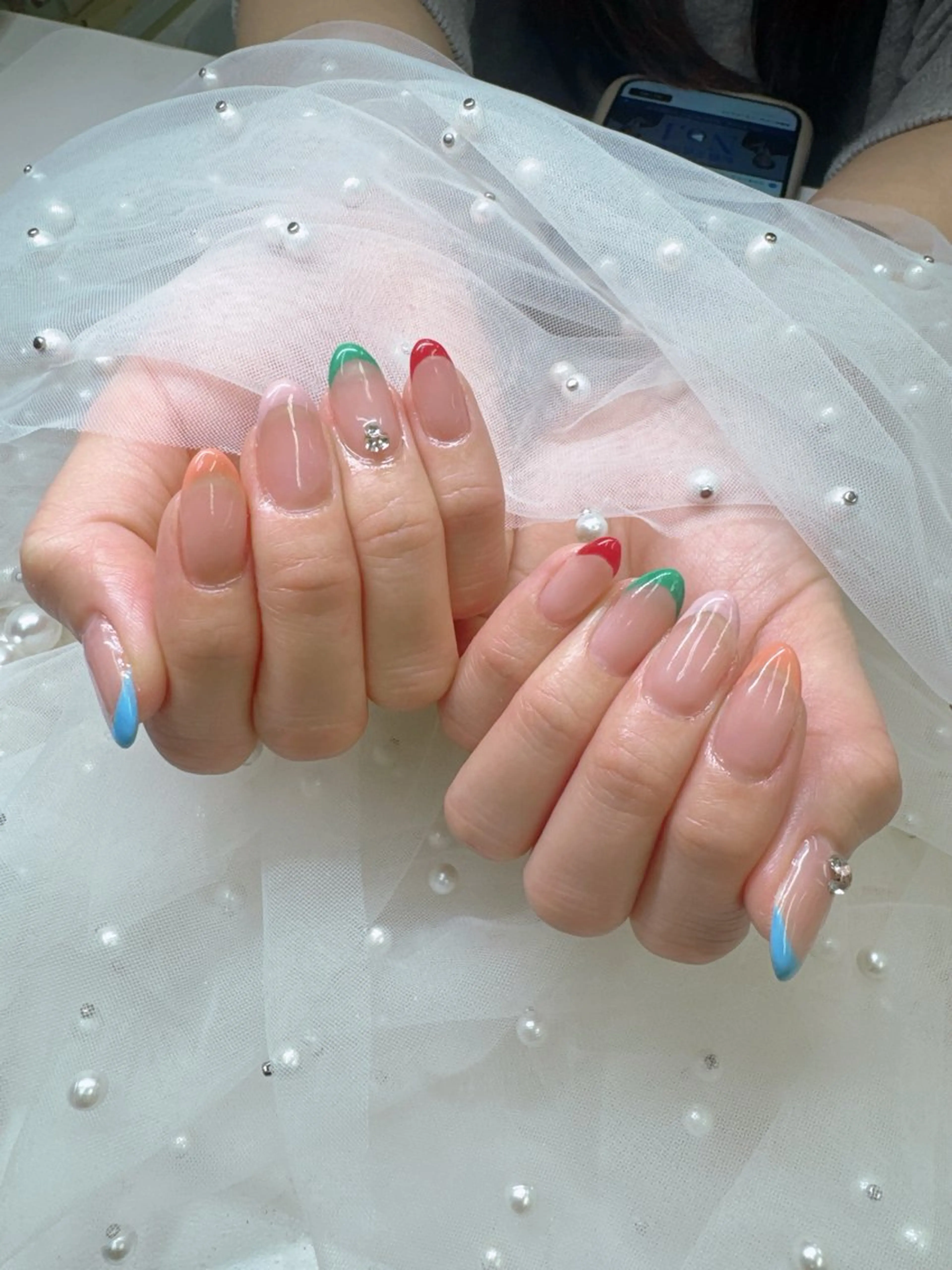 ネイル フレンチネイル ジェルネイル ガラスフレンチ キラキラネイル パラジェル ハンドネイル Queeens nailのネイルデザイン