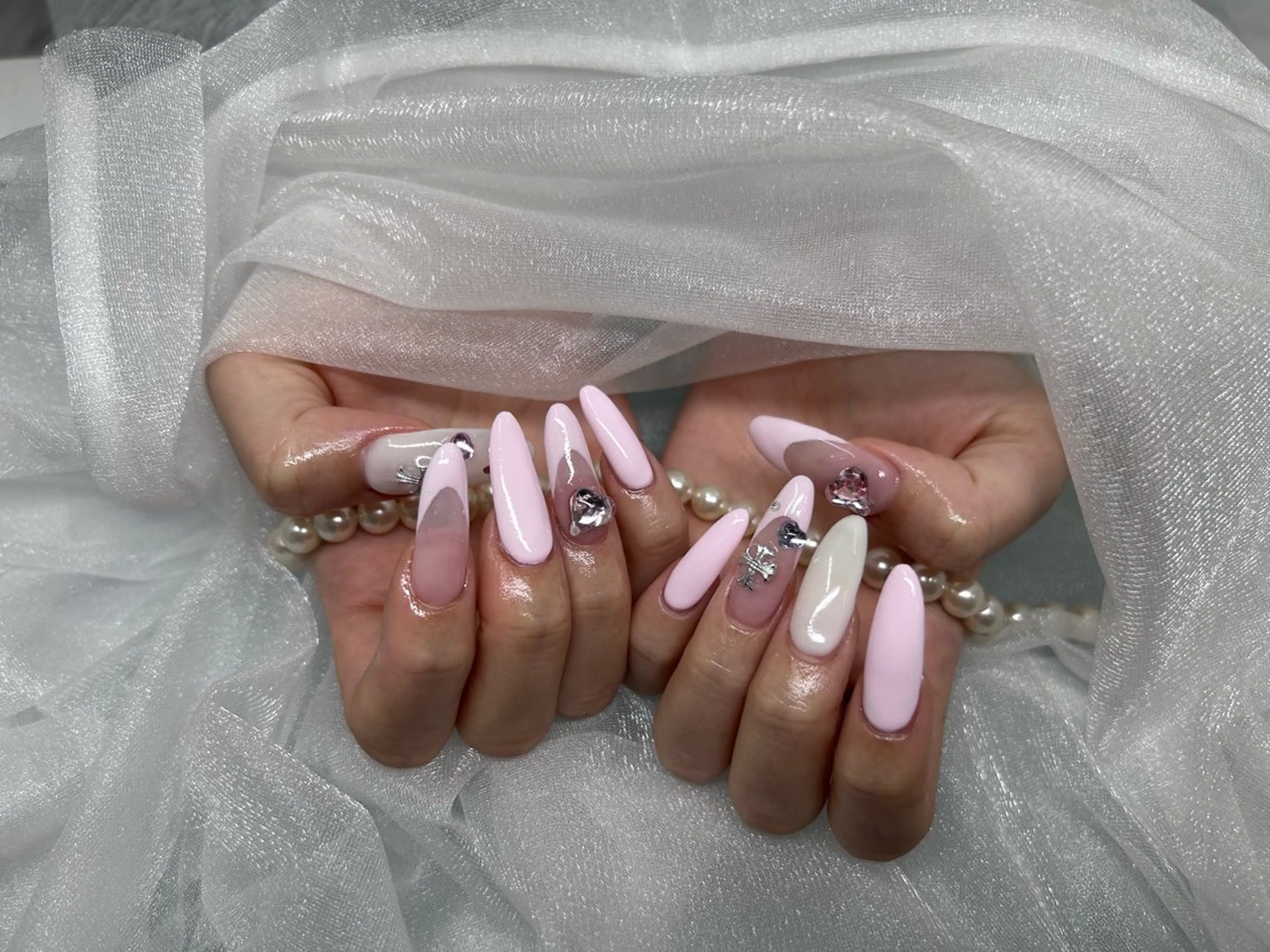 ネイル 持ち込み 加藤 楓子のネイルデザイン