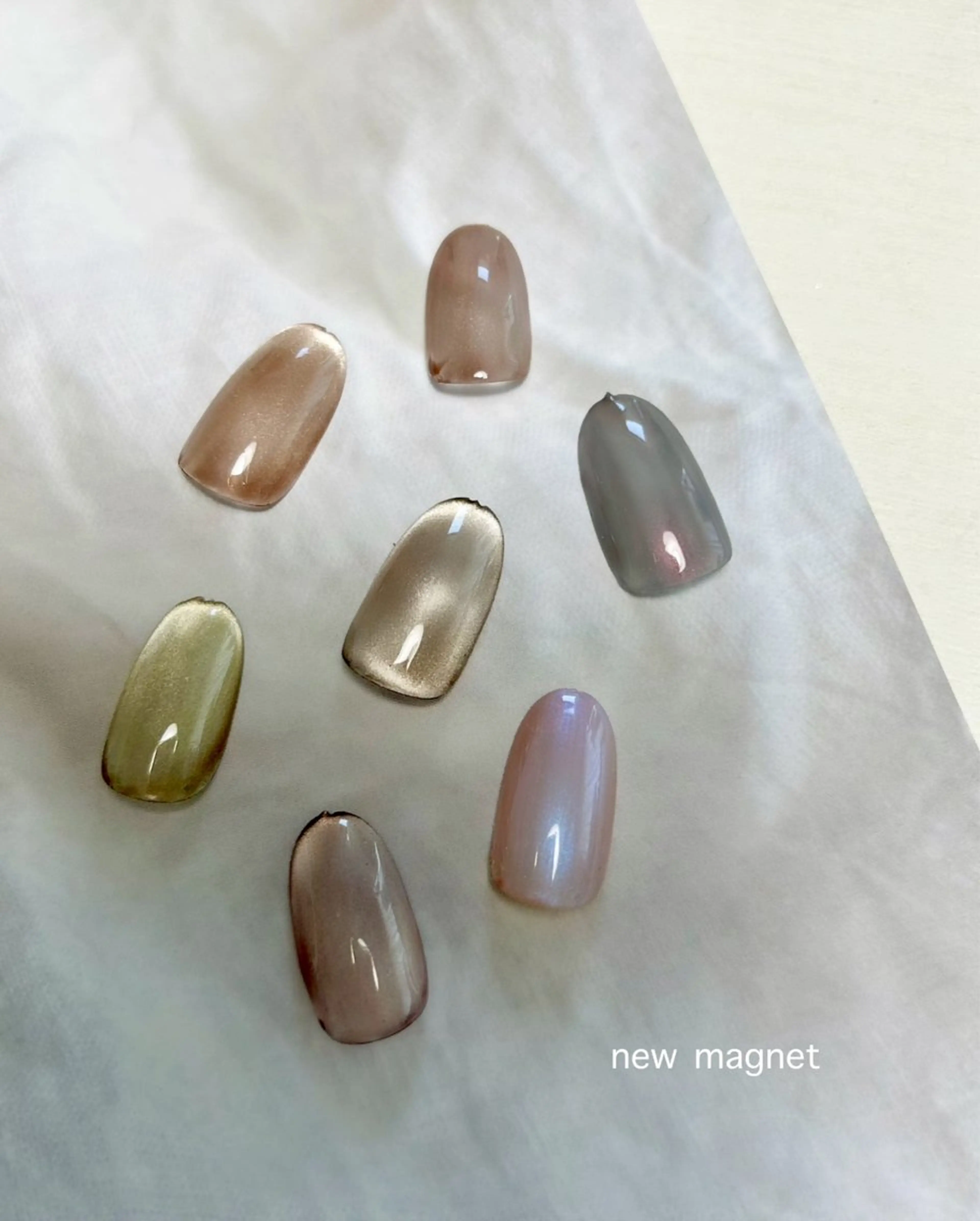 ネイル マグネットネイル シンプルネイル 春ネイル ハンドネイル Kai  nail Mayukoのネイルデザイン