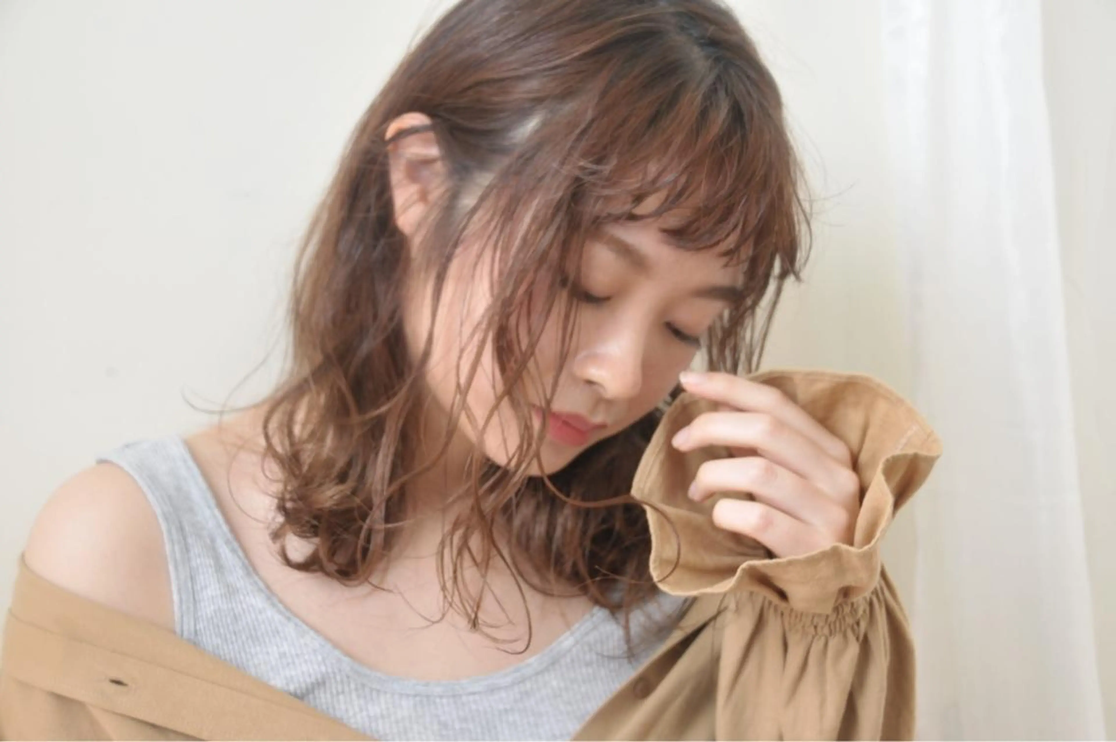 ミディアム カラー グレージュ ヘアカラー Neolive caffのヘアスタイル