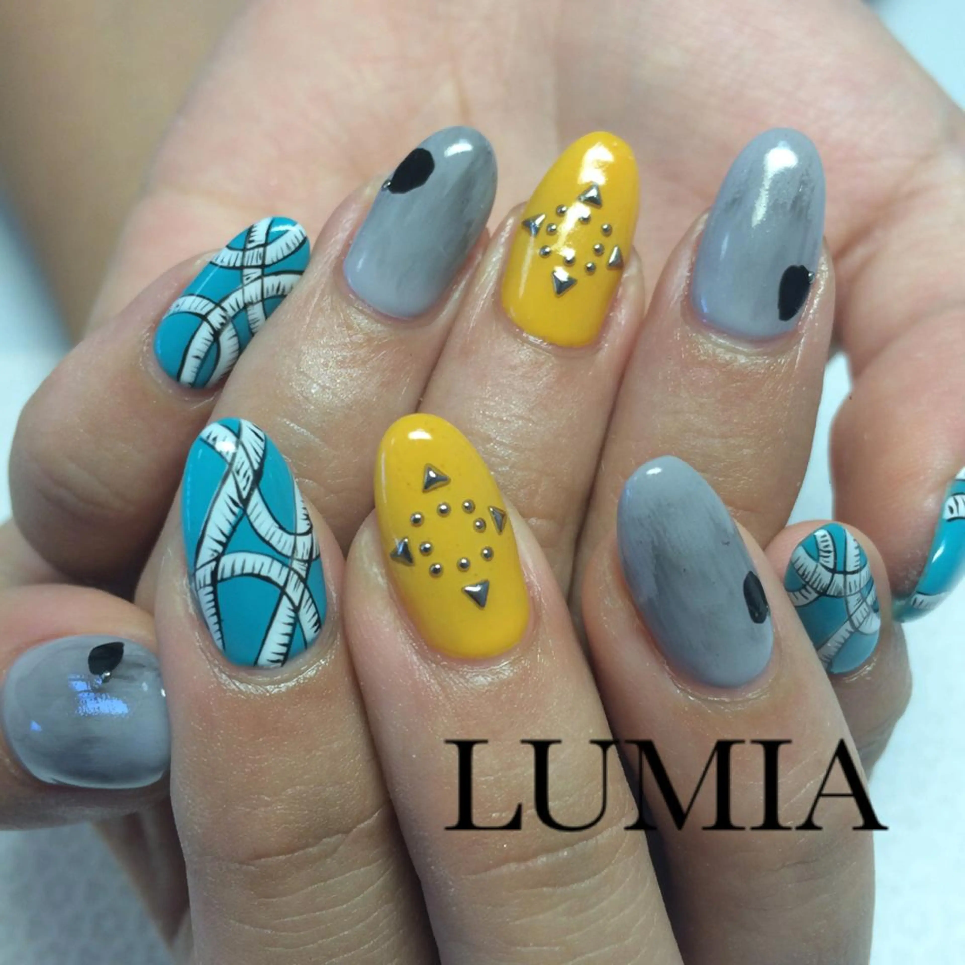 ネイル Emu Nailのネイルデザイン