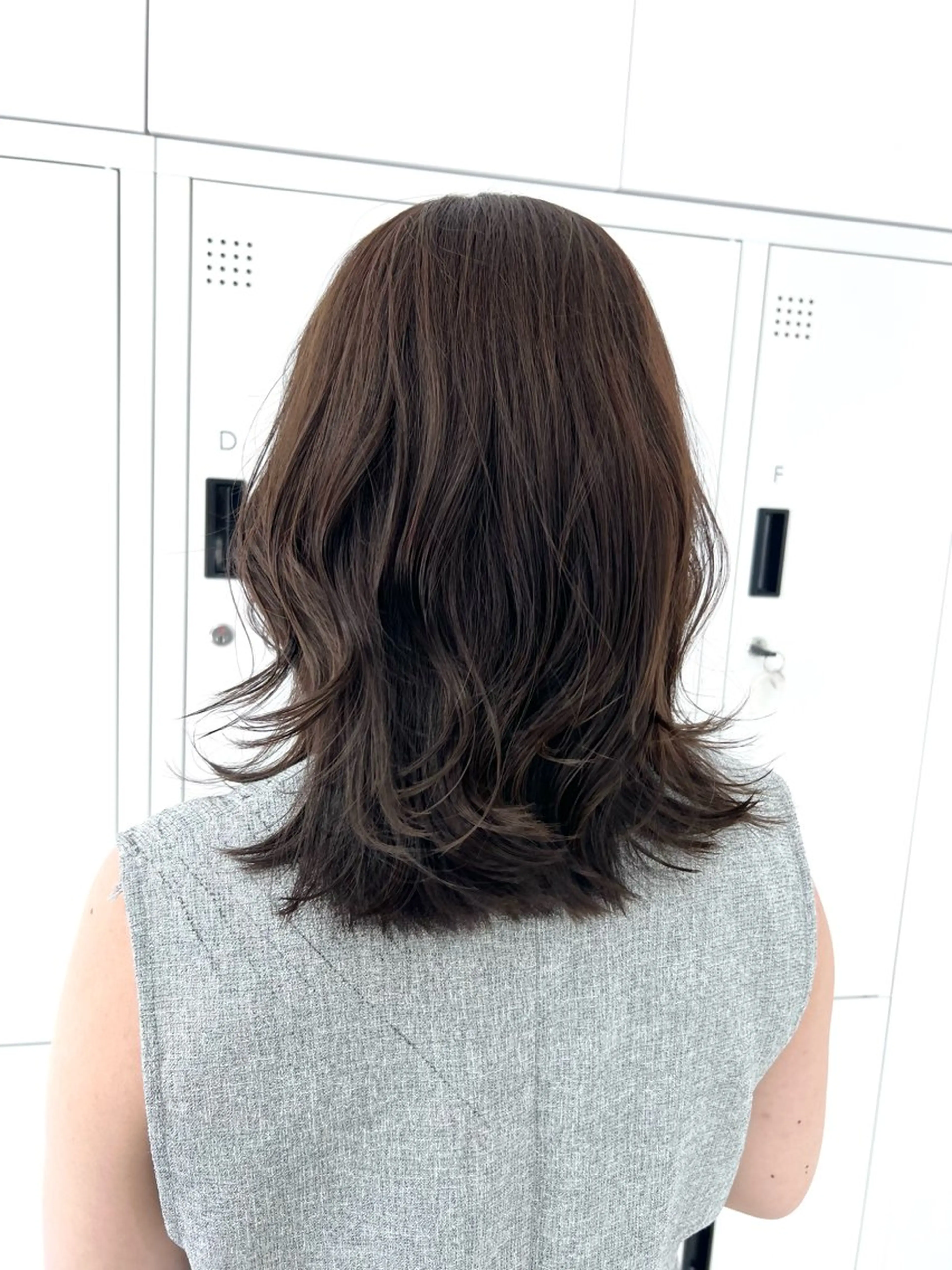 ミディアム カラー ヘアカラー トリートメント ヘッドスパ ヘアセット 🖤:抜け感×大人 スタイル/Aoiのヘアスタイル