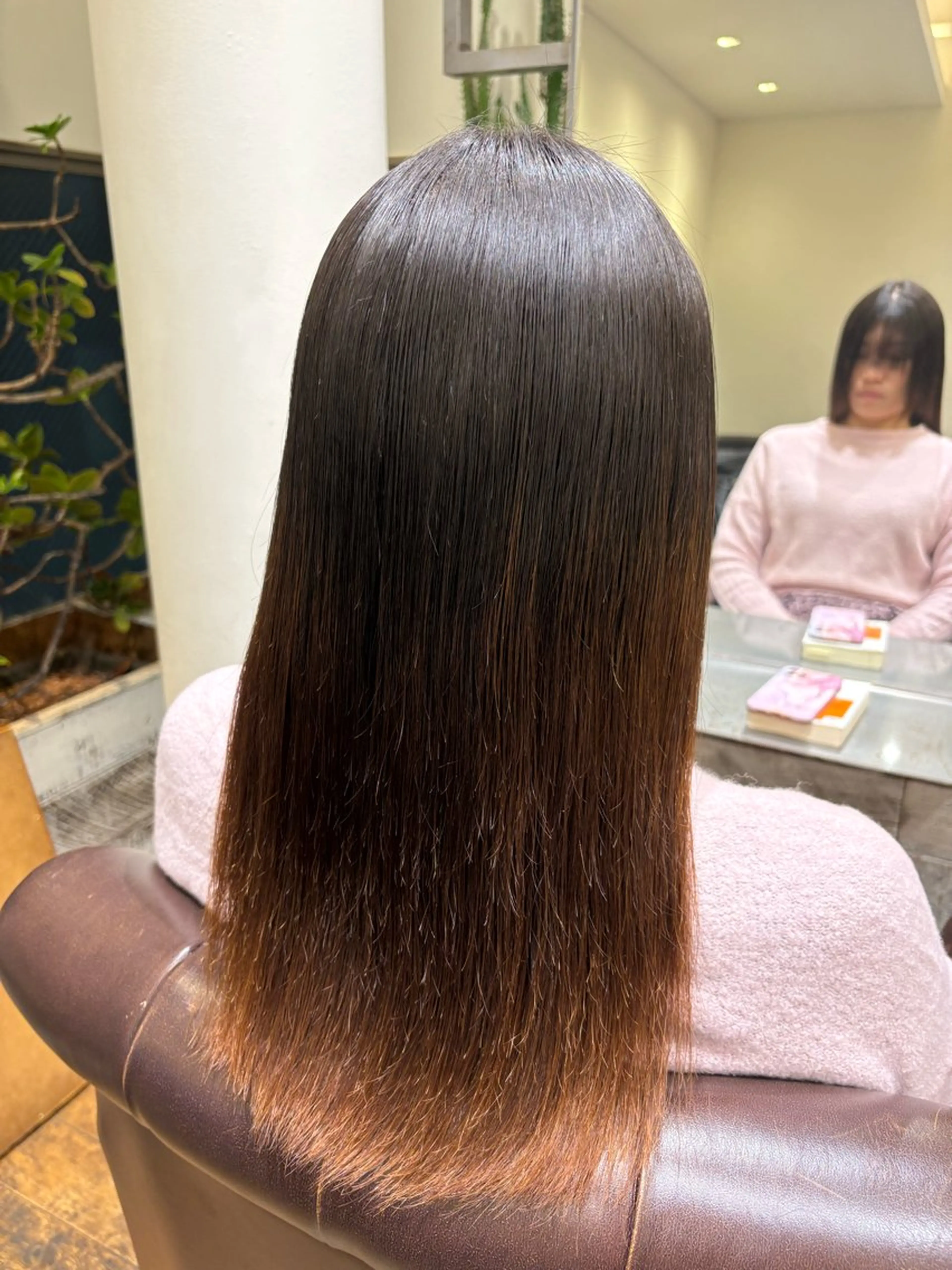 パーマ ストレートパーマ 縮毛矯正 桃崎 晏地のヘアスタイル
