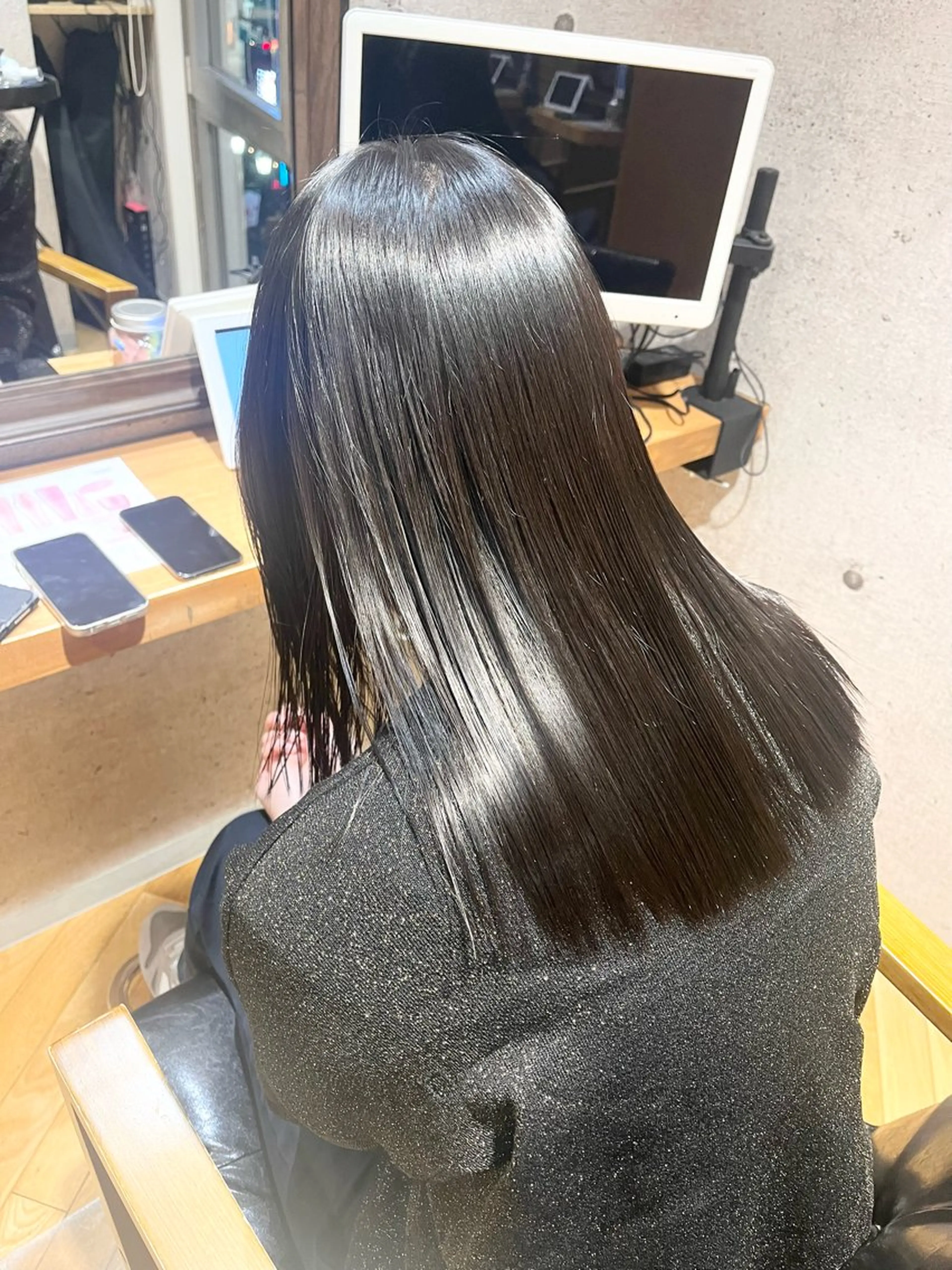 セミロング カラー カット rina 🤍のヘアスタイル