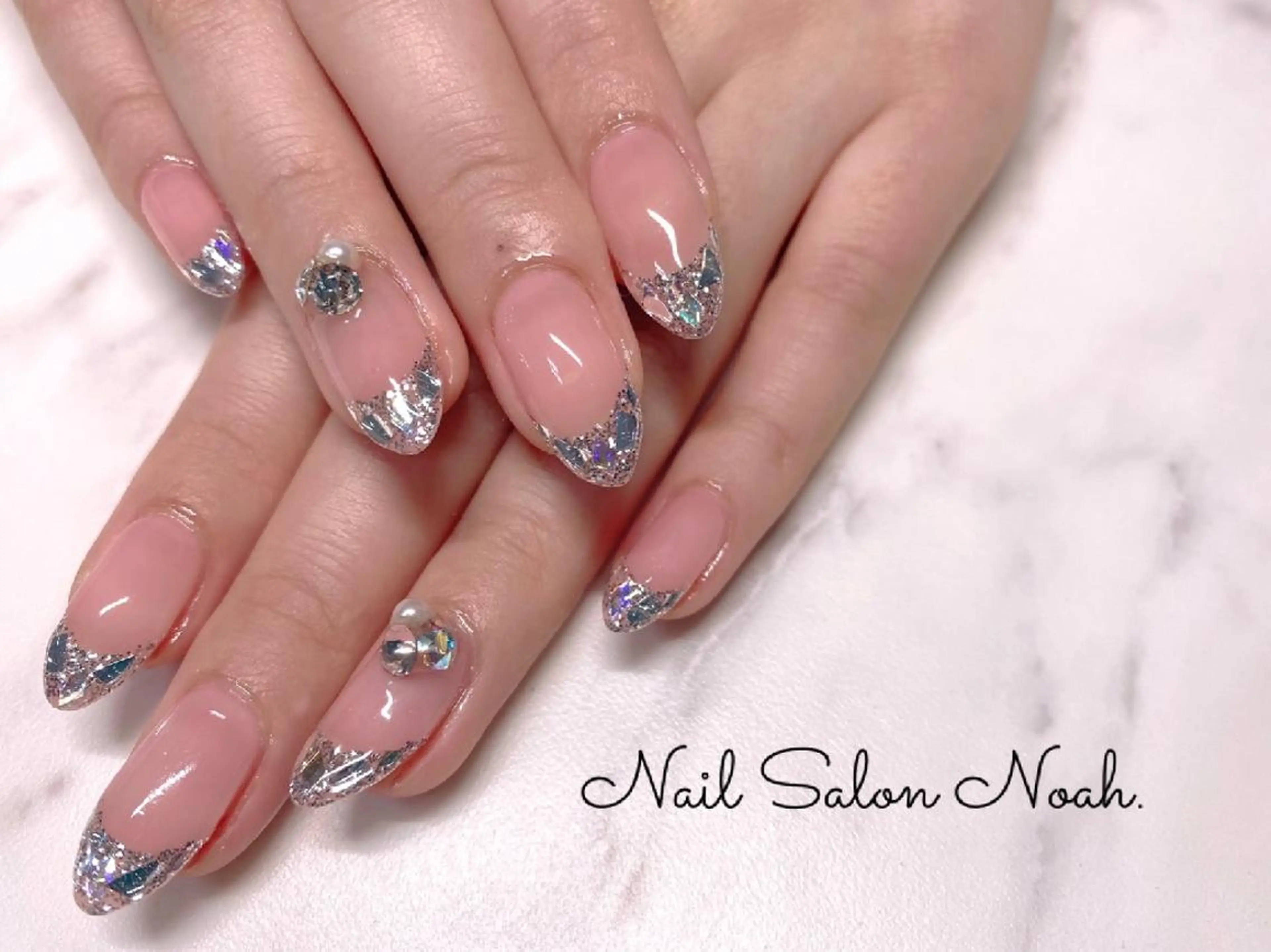ネイル ストーンネイル ハンドネイル Nail Salon Noah所属・Nail Salon Noah.のネイルデザイン