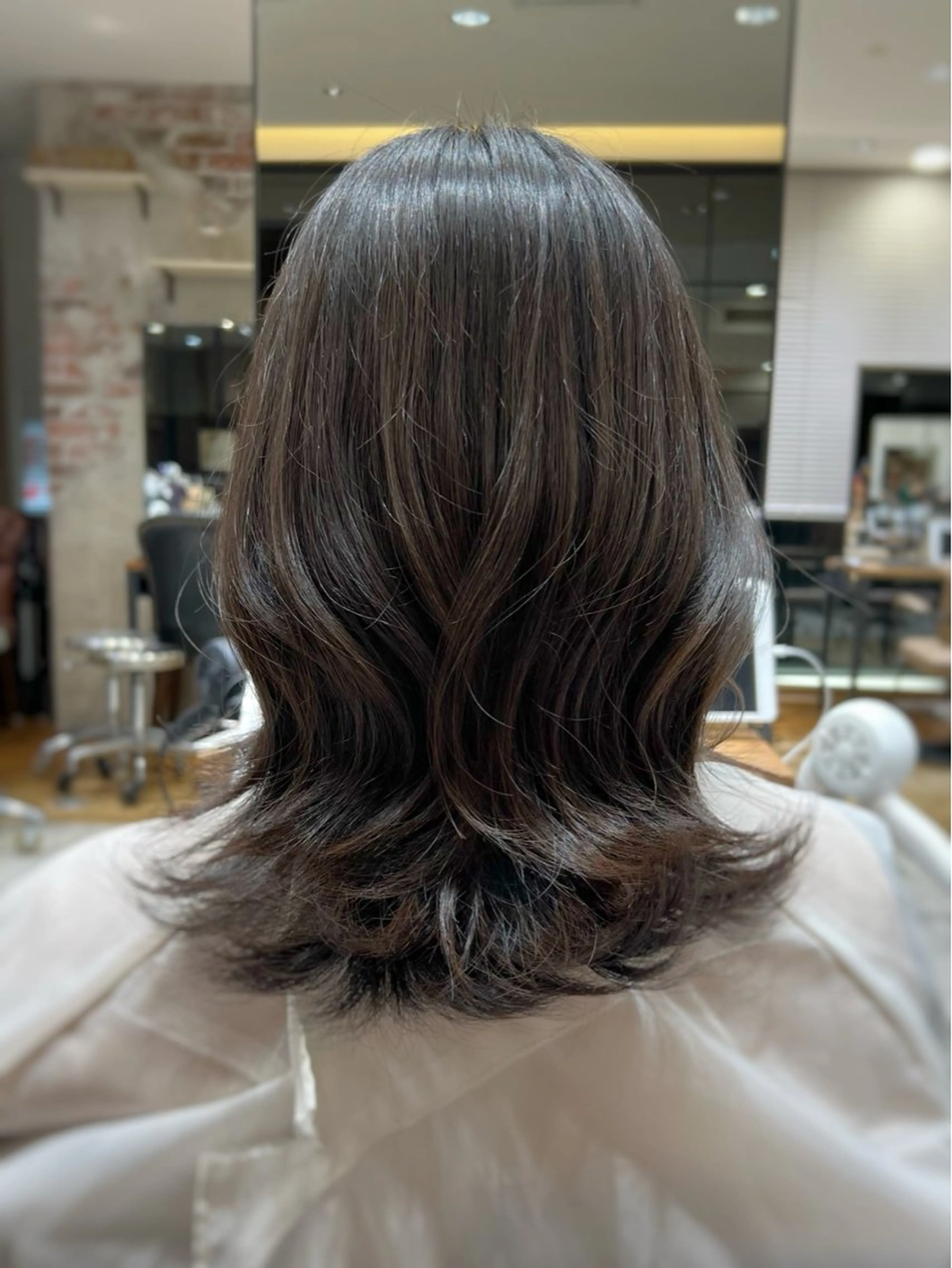 ミディアム 💍新宿ショート 💍岩田莉奈のヘアスタイル