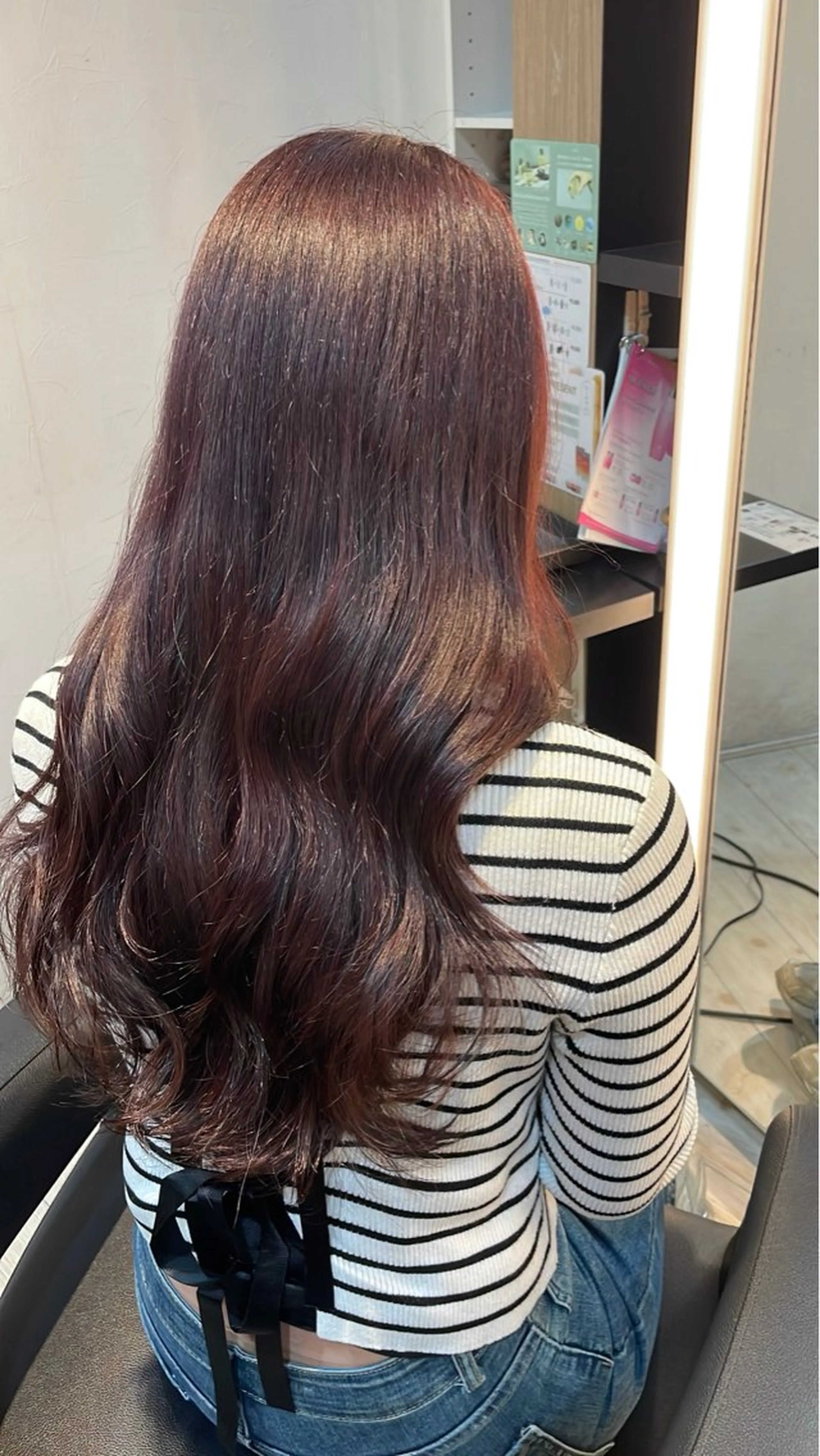 ロング カラー ブリーチ/髪質改善/ ハイトーン/暖色のヘアスタイル