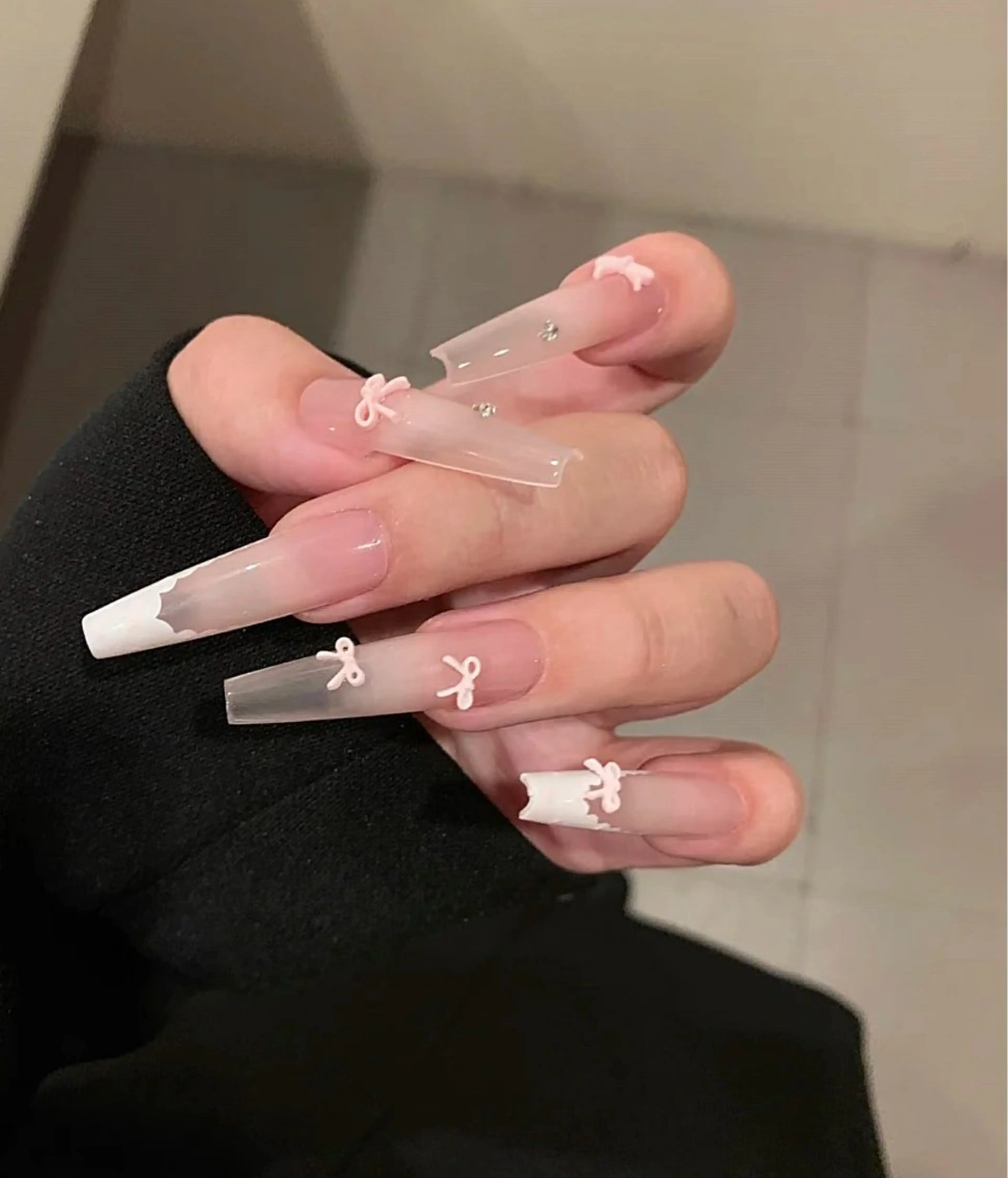 ネイル アートネイル オーロラネイル チークネイル フレンチネイル ガラスフレンチ ハンドネイル 🎀🎀YooLi Nail Salonのネイルデザイン