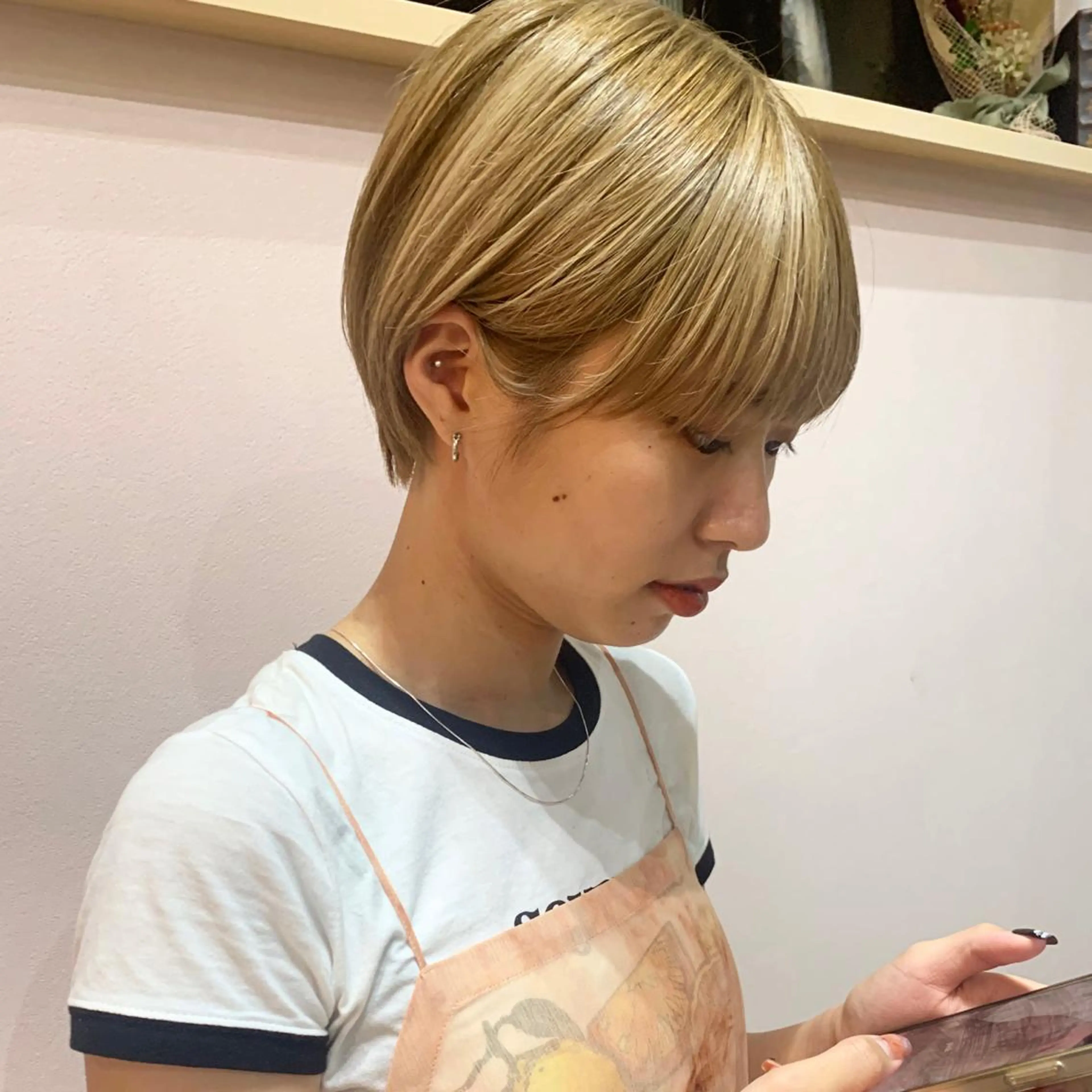 ショート カラー stylist店長 岡本真依のヘアスタイル