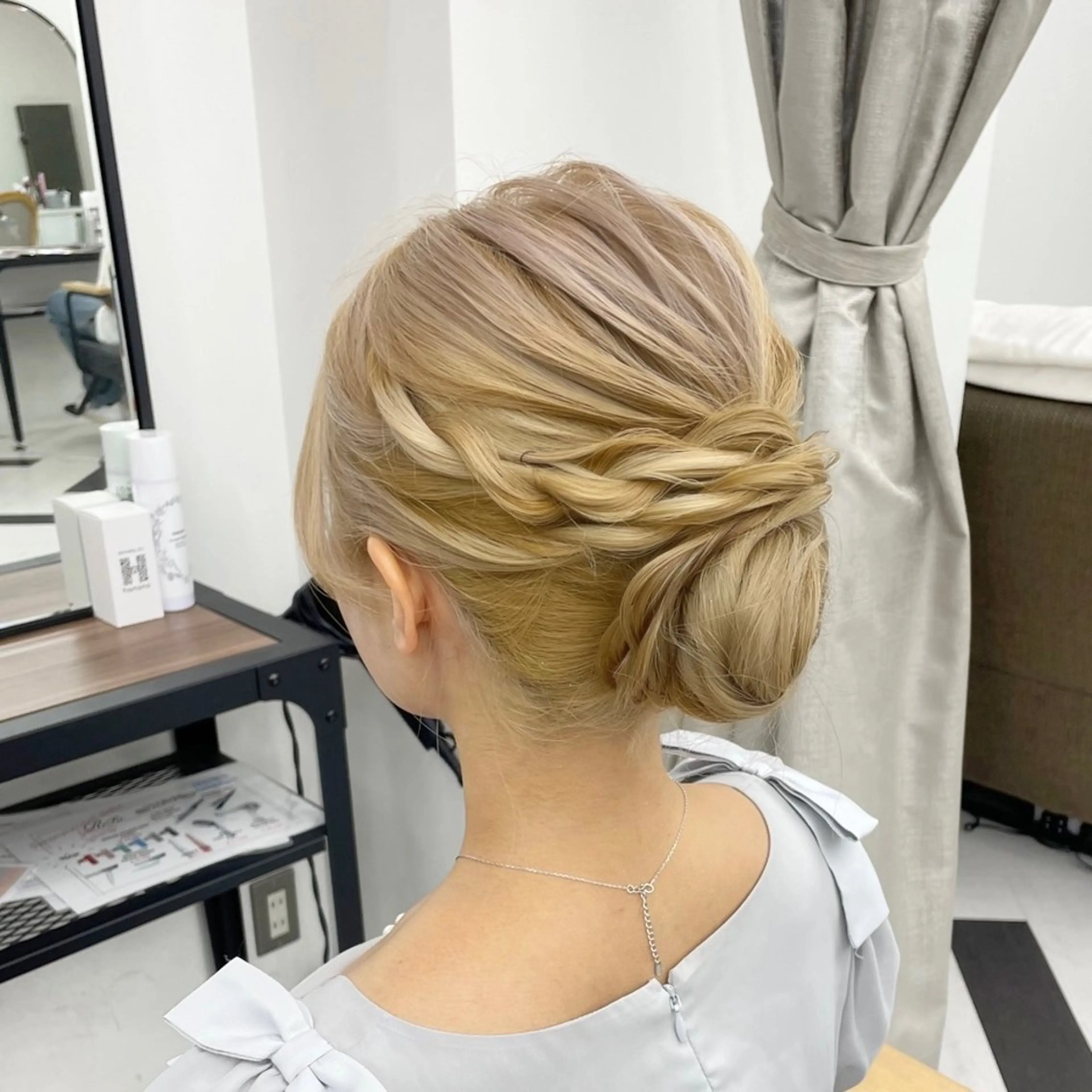 セミロング カラー パーマ ヘアアレンジ メンズ キッズ ネイル マツエク・マツパ アイブロウ mona/ ストレートスタイル✨のヘアスタイル