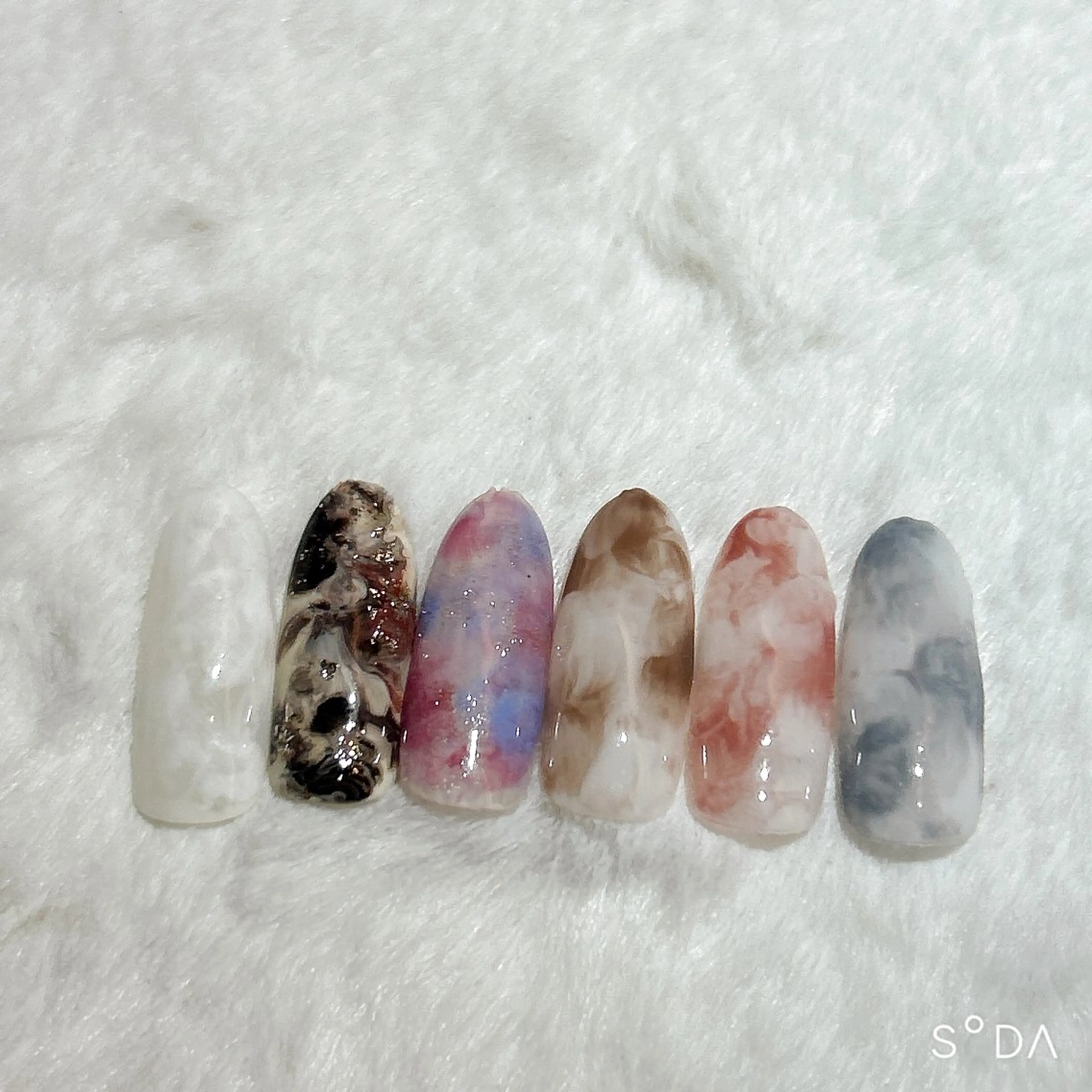 ネイル 永井 若菜のヘアスタイル