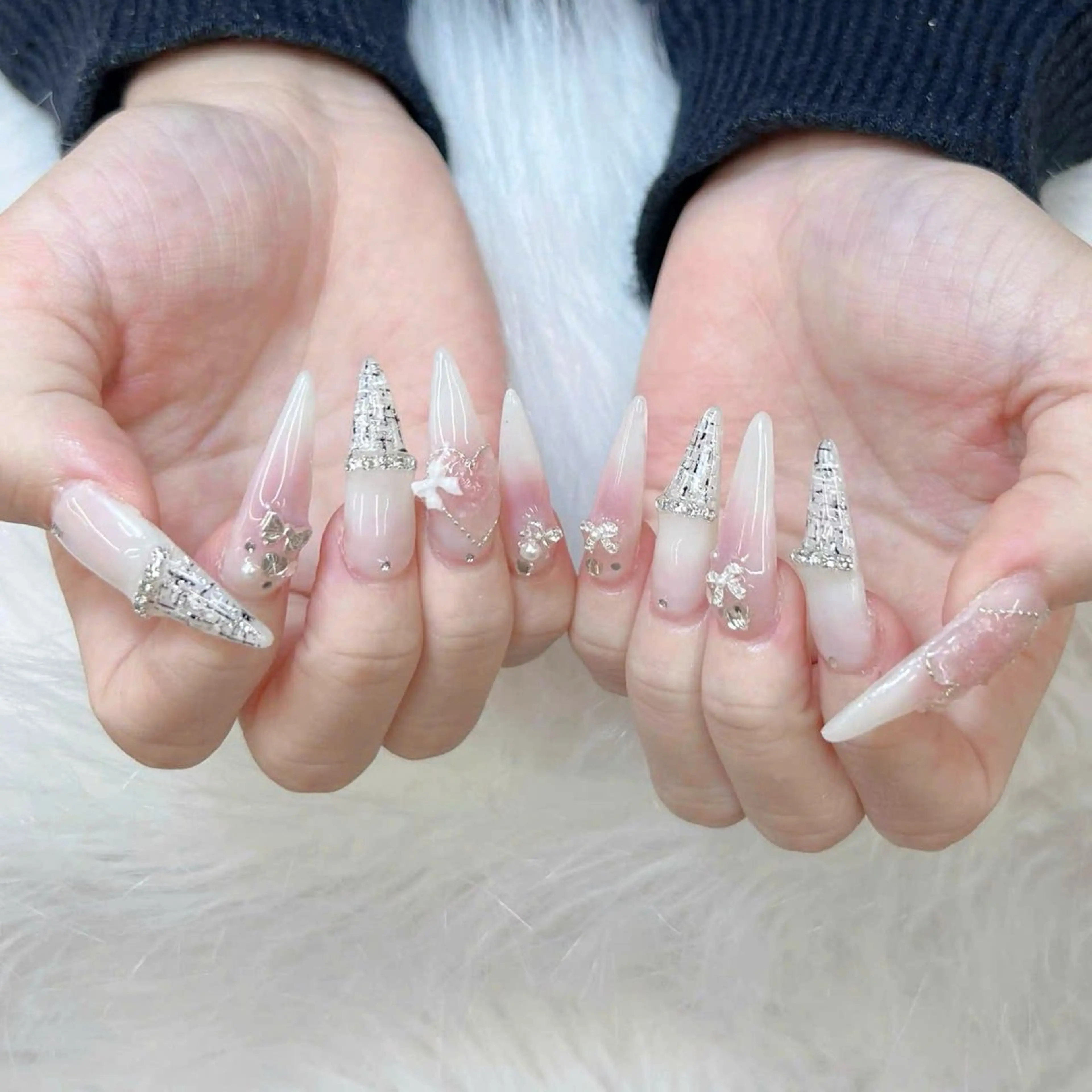 ネイル ハンドネイル ハンドケア Anh Nail 歌舞伎町のネイルデザイン